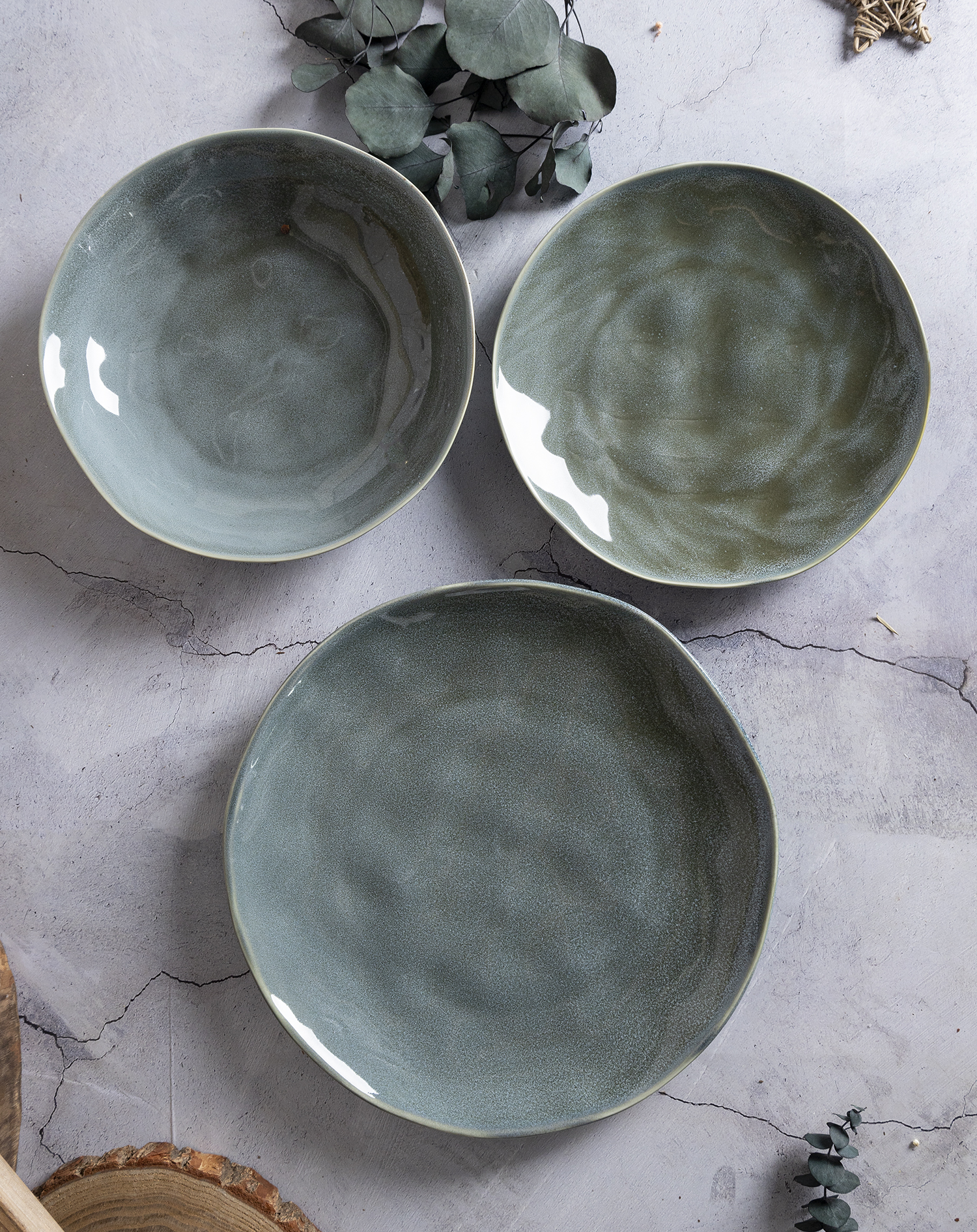 CHANGSHA HAPPY GO Reactive Glaze Green Porcelain Tableware Set – Natural Rustic Ribbed Embossed Dinnerware Collection |happygodinnerware.com