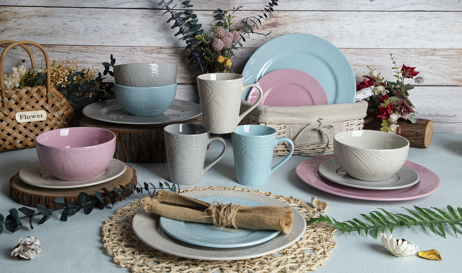 CHANGSHA HAPPY GO Embossed Glaze Porcelain Dinnerware with Pastel Colors |happygodinnerware.com