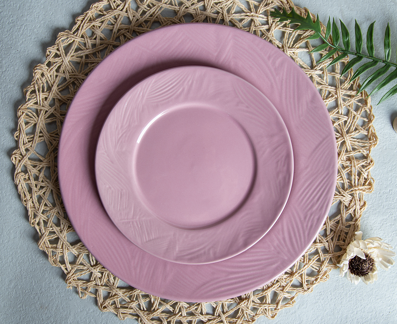 CHANGSHA HAPPY GO Embossed Glaze Porcelain Dinnerware with Pastel Colors |happygodinnerware.com
