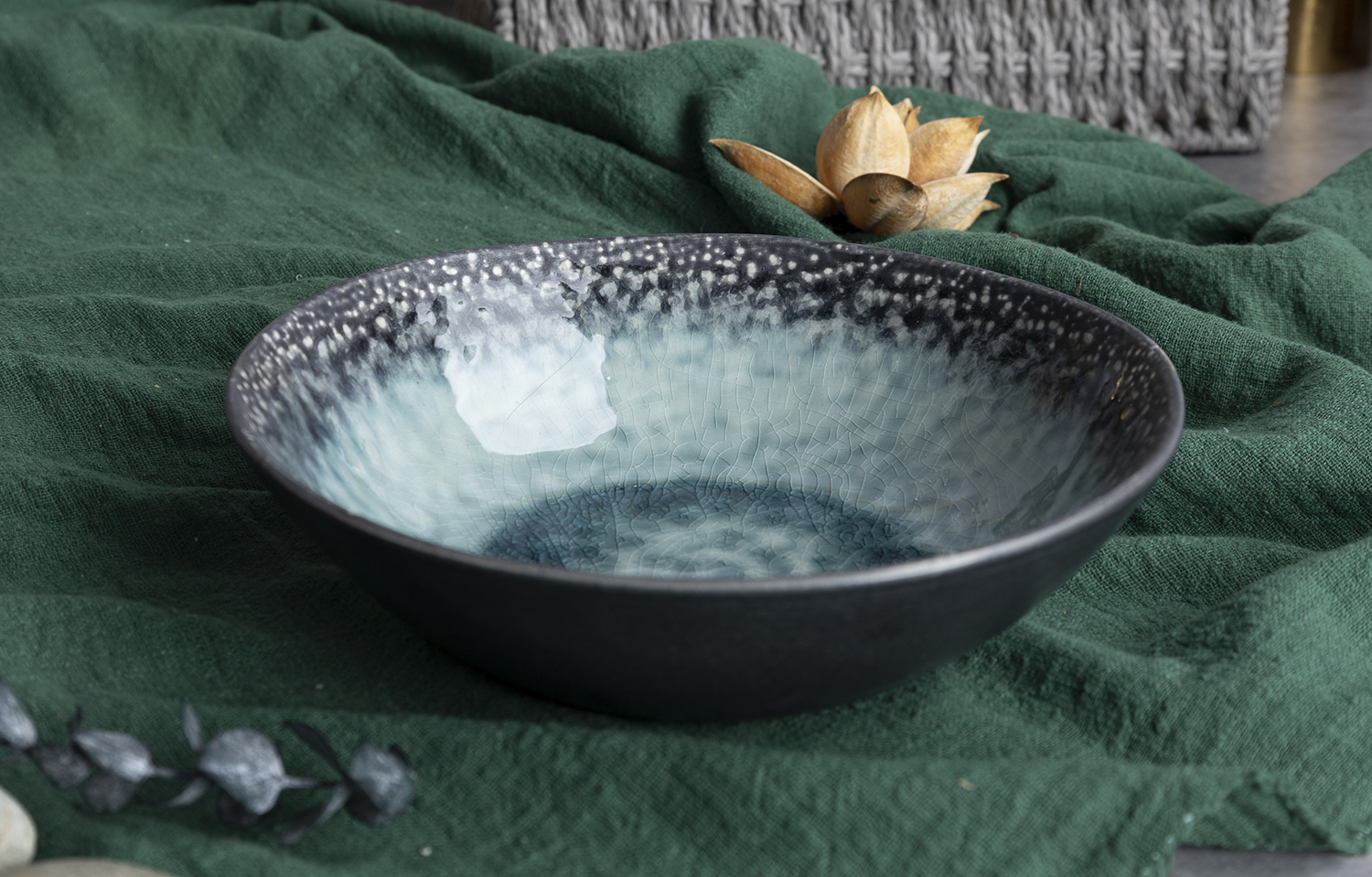 CHANGSHA HAPPY GO  Deep Reactive Glaze Stoneware Set with Seafoam Ripple Effect |Dopamine Series Ceramics  |happygodinnerware.com