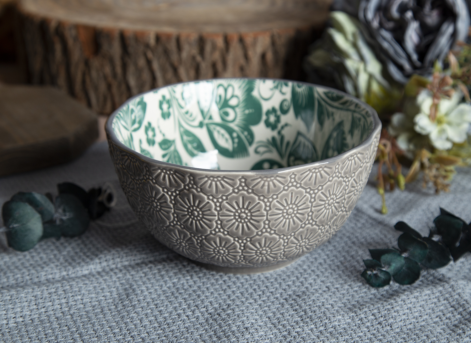CHANGSHA HAPPY GO Large Sunflower Embossed Stoneware Bowls with Floral Print | happygodinnerware.com