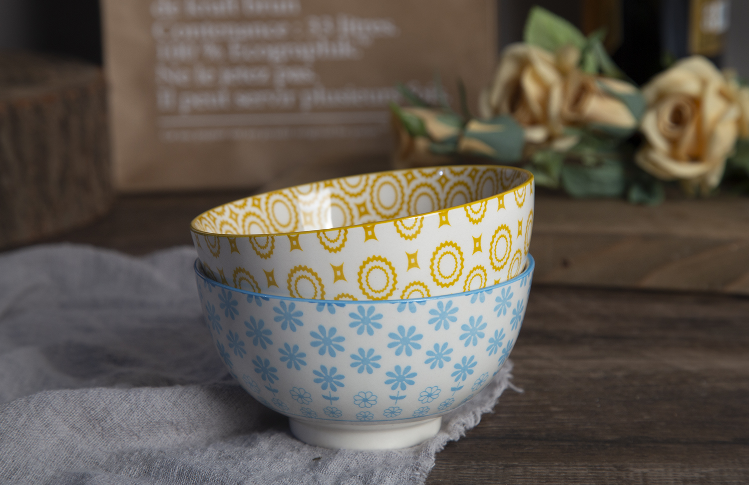 CHANGSHA HAPPY GO Footed Stoneware Bowls with Floral Patterns | happygodinnerware.com