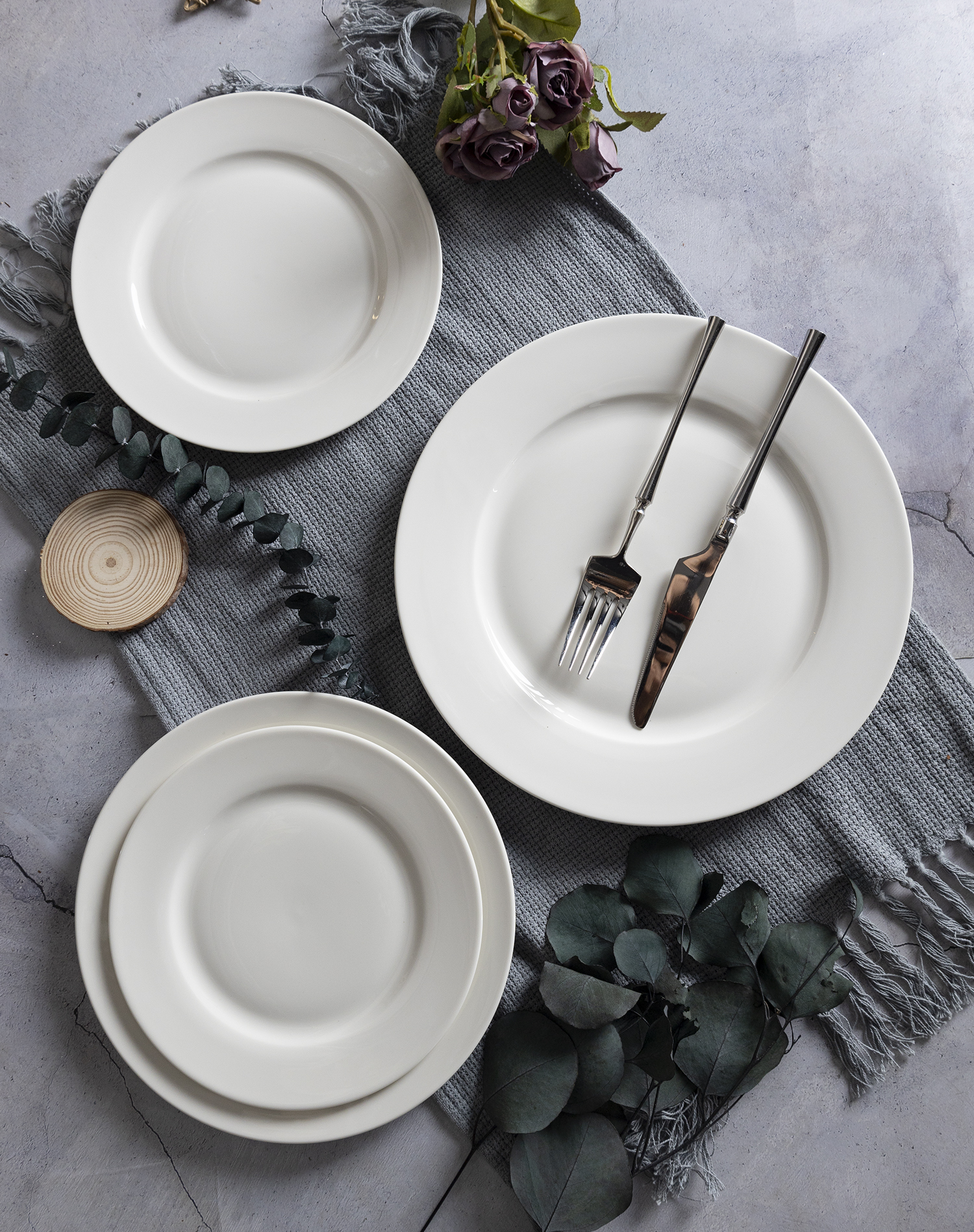 CHANGSHA HAPPY GO Minimalist White Bone China Tableware Set with Folded Edge Design for Contemporary Dining Aesthetics |happygodinnerware.com
