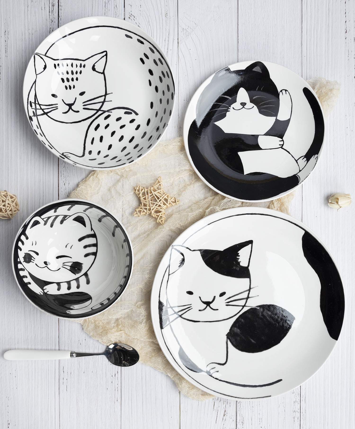 CHANGSHA HAPPY GO Colorful Country Style Printed White Porcelain Dinnerware Set with Pastoral Flower and Stripe Designs  |happygodinnerware.com
