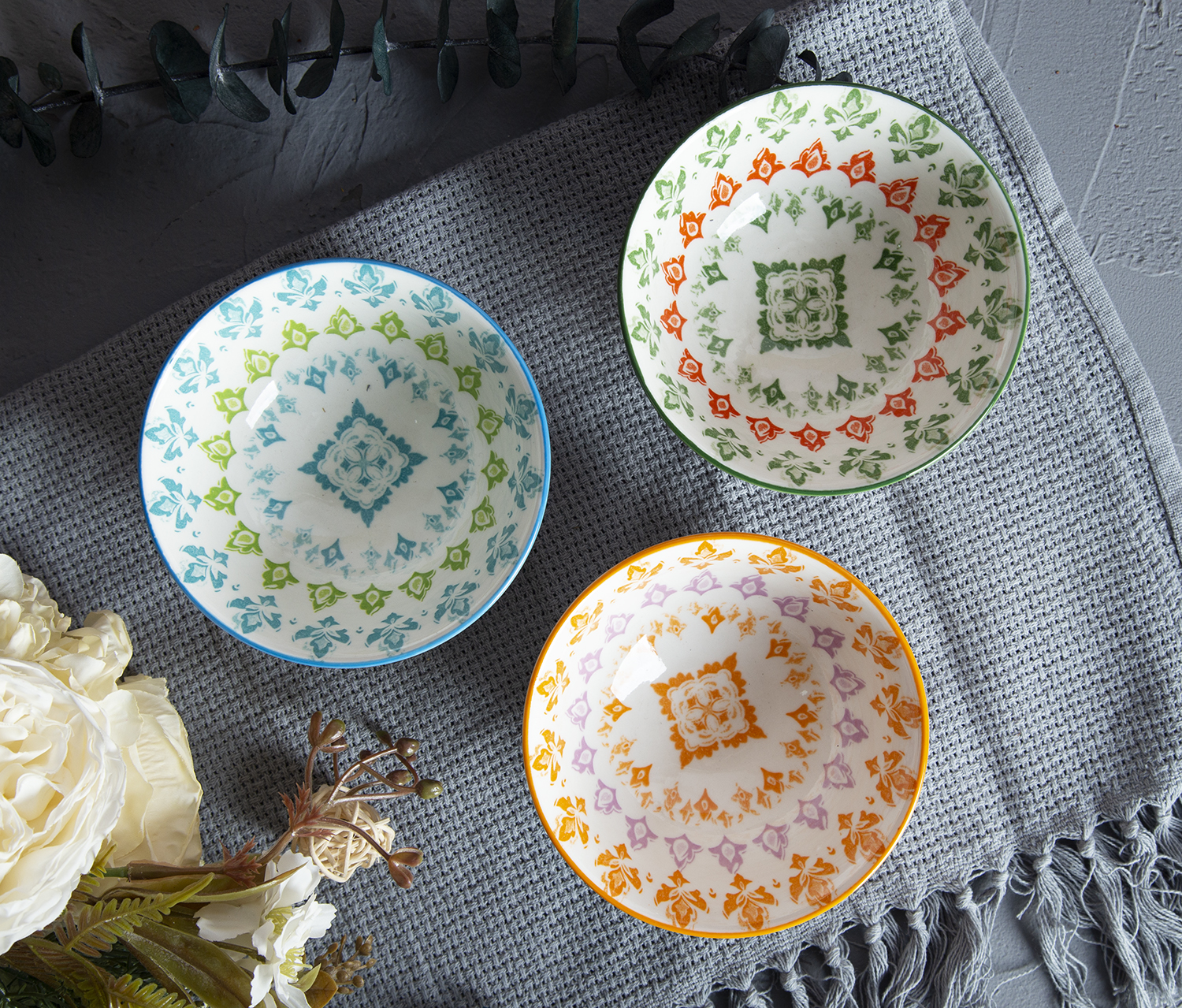 CHANGSHA HAPPY GO Floral Print Stoneware Bowls with Color Glaze | happygodinnerware.com