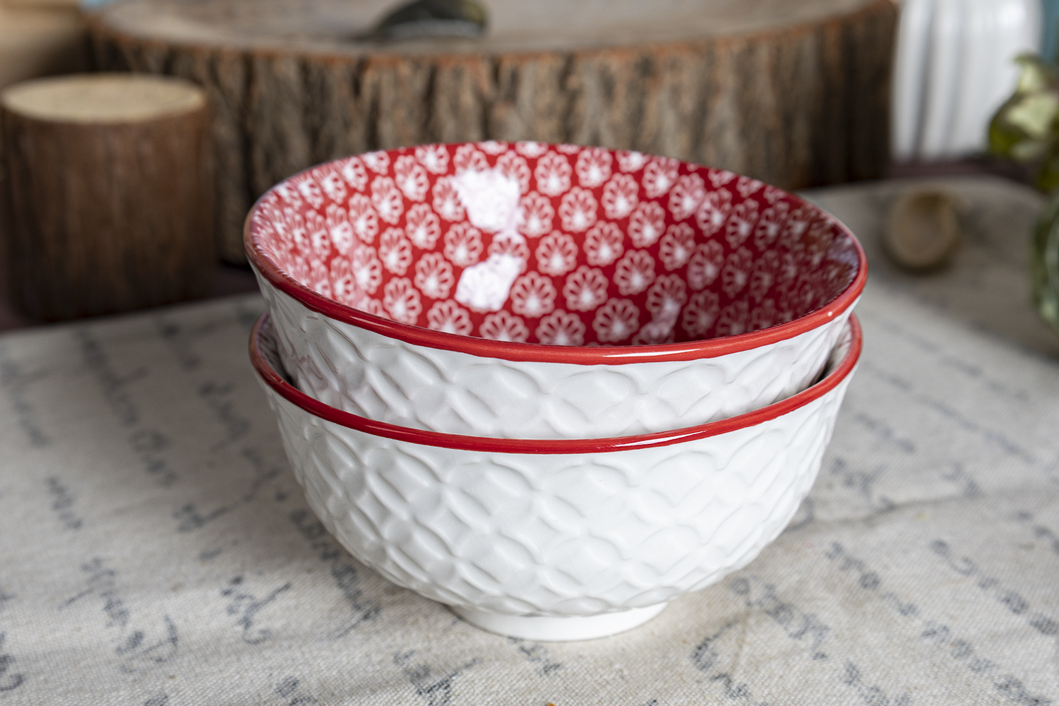 CHANGSHA HAPPY GO Embossed Porcelain Bowl Set with Multi-Patterned Colorful Interiors and Pineapple Texture |happygodinnerware.com
