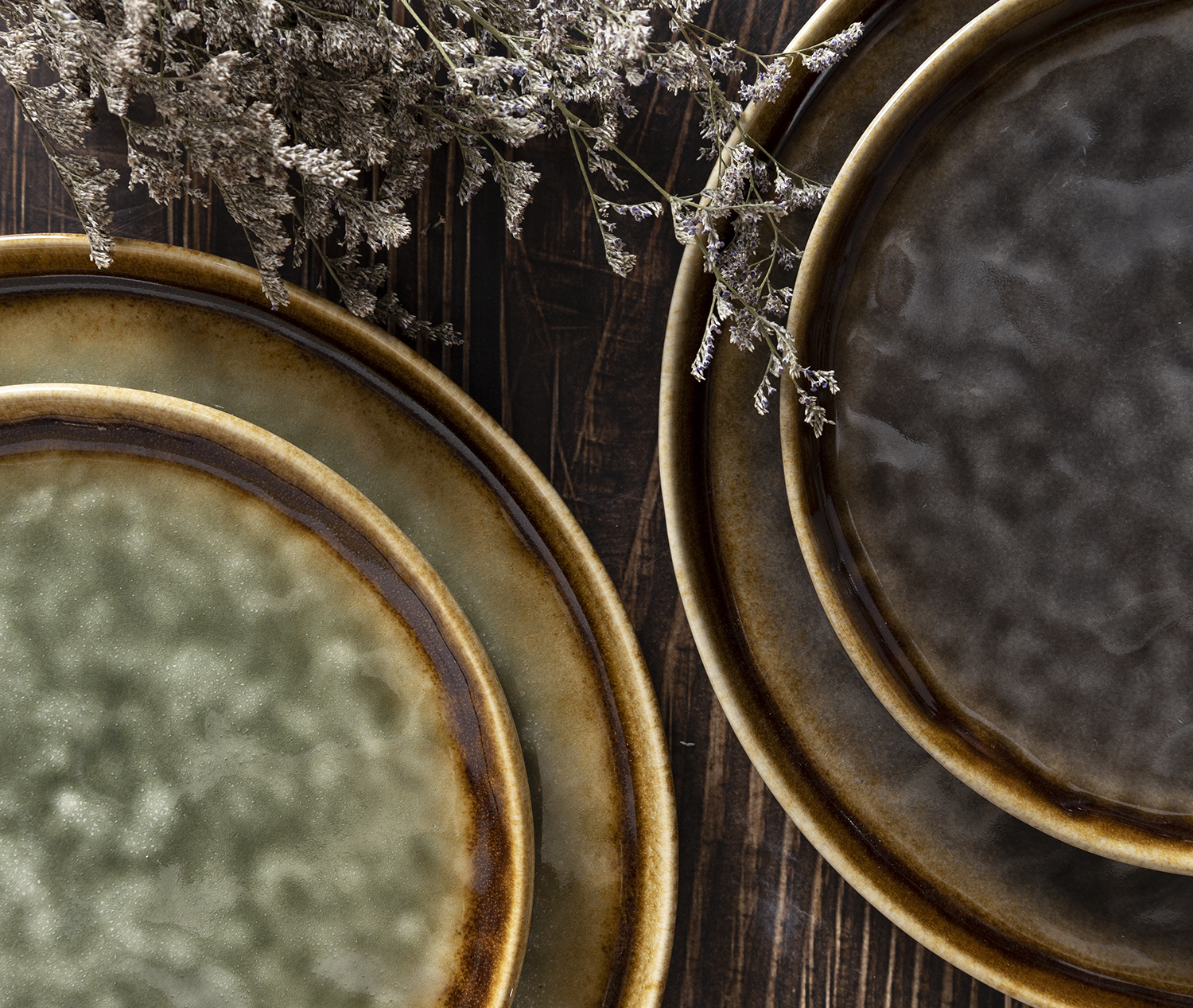 CHANGSHA HAPPY GO Vintage Reactive Glaze Stoneware Dinnerware Set in Amber and Moss Green|happygodinnerware.com