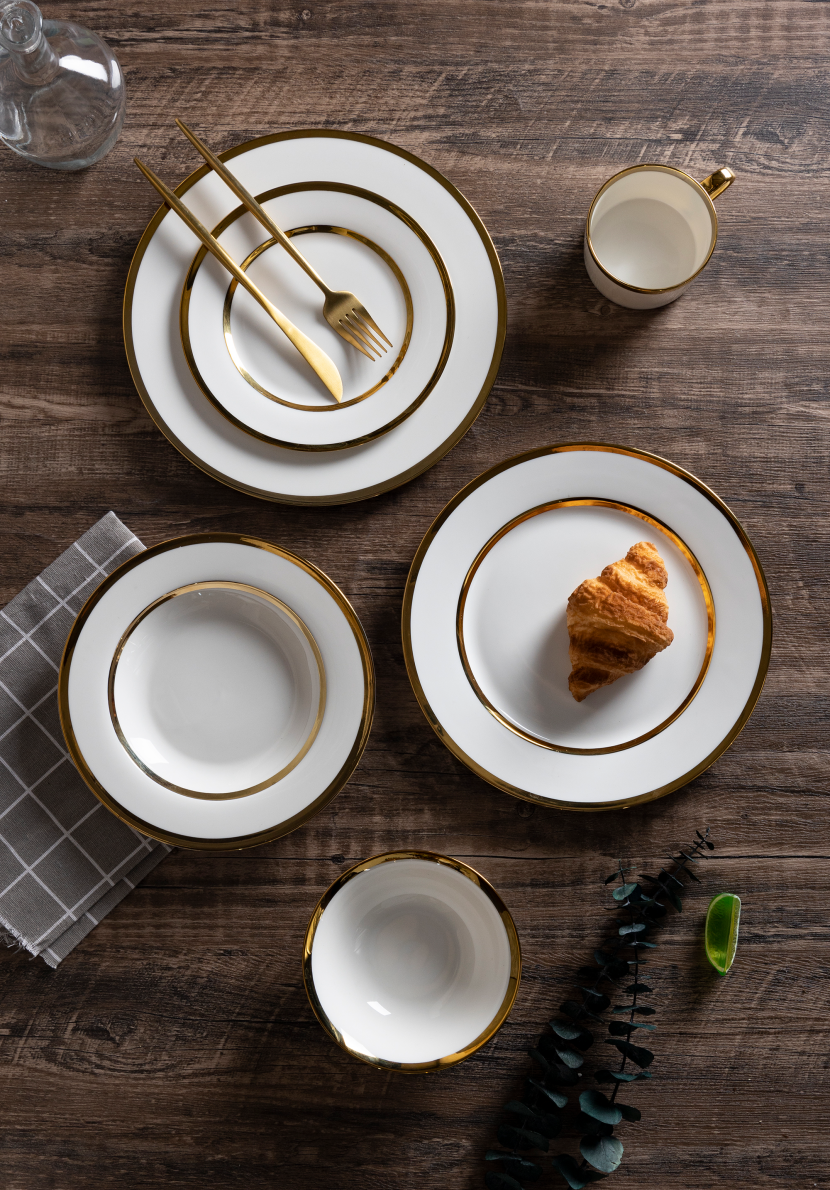 CHANGSHA HAPPY GO Classic White Bone China Western Dinner Set with Electroplated Gold Trim for Restaurant and Home Use |happygodinnerware.com