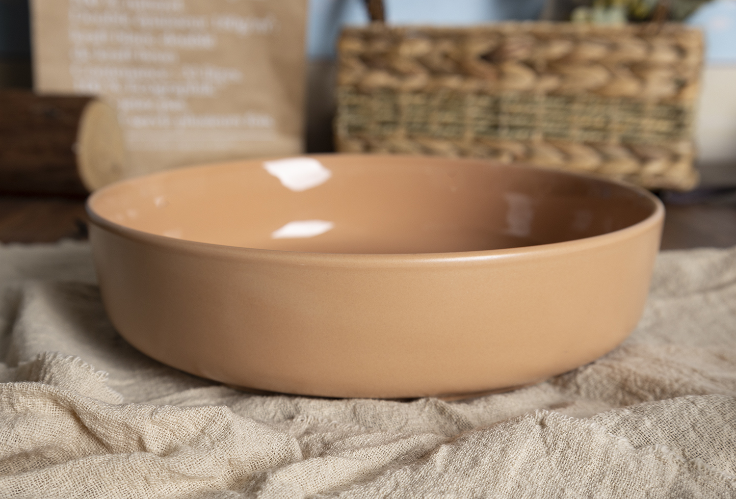 CHANGSHA HAPPY GO  Nordic-Inspired Solid Color Glazed Stoneware Tableware Set in Warm Neutral Shades |happygodinnerware.com