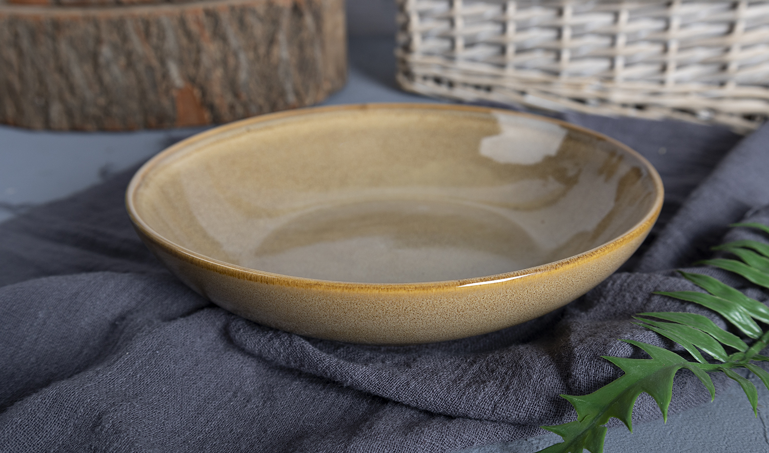CHANGSHA HAPPY GO Neutral Reactive Glaze Stoneware Tableware Set in Matte Gray and Ivory with Double-Layer Glazing |happygodinnerware.com