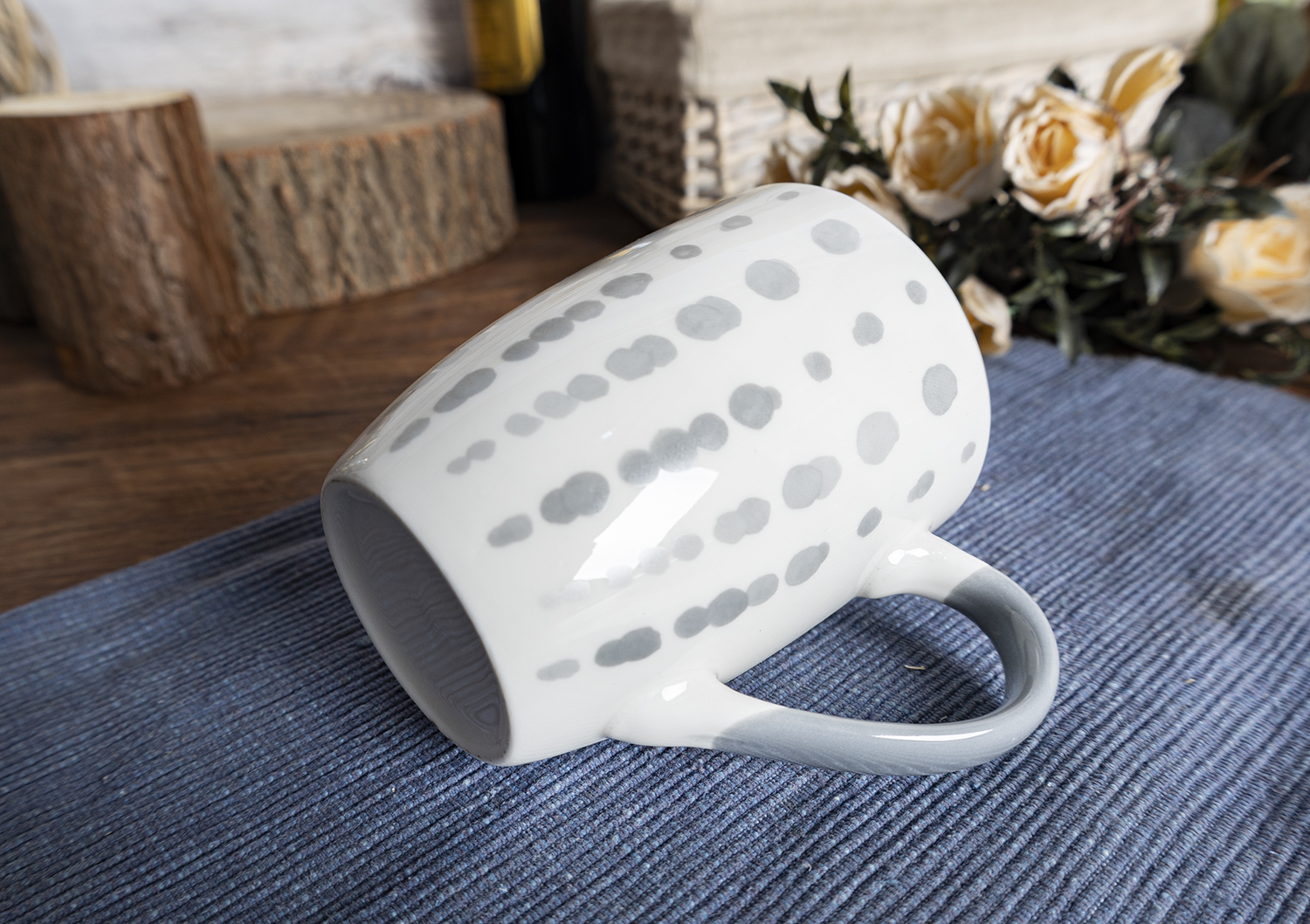 CHANGSHA HAPPY GO Vintage Grey Floral Printed White Porcelain Dinnerware Set with Elegant Rustic Patterns  |happygodinnerware.com