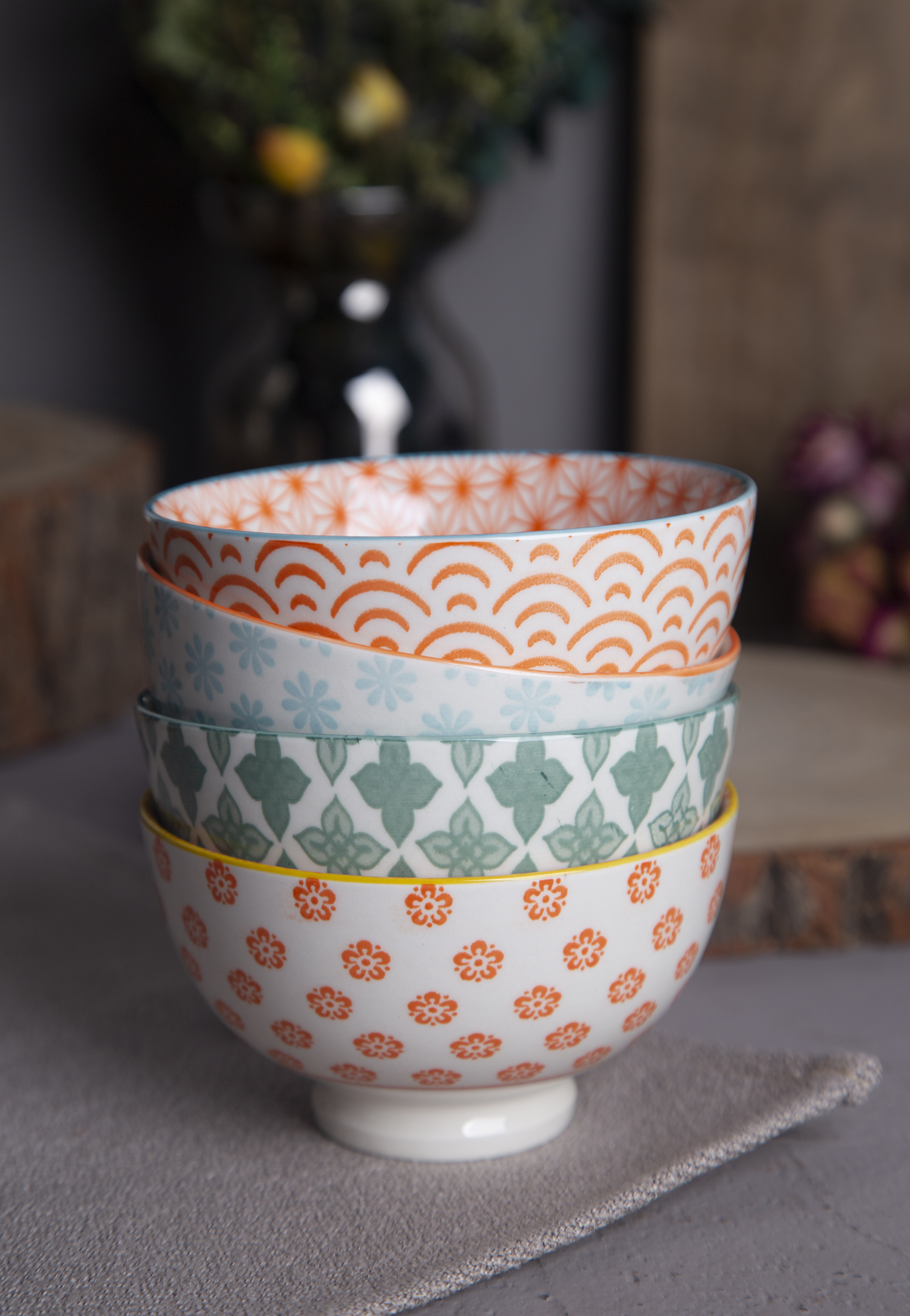 CHANGSHA HAPPY GO Footed Stoneware Bowls with Straight Rim | happygodinnerware.com