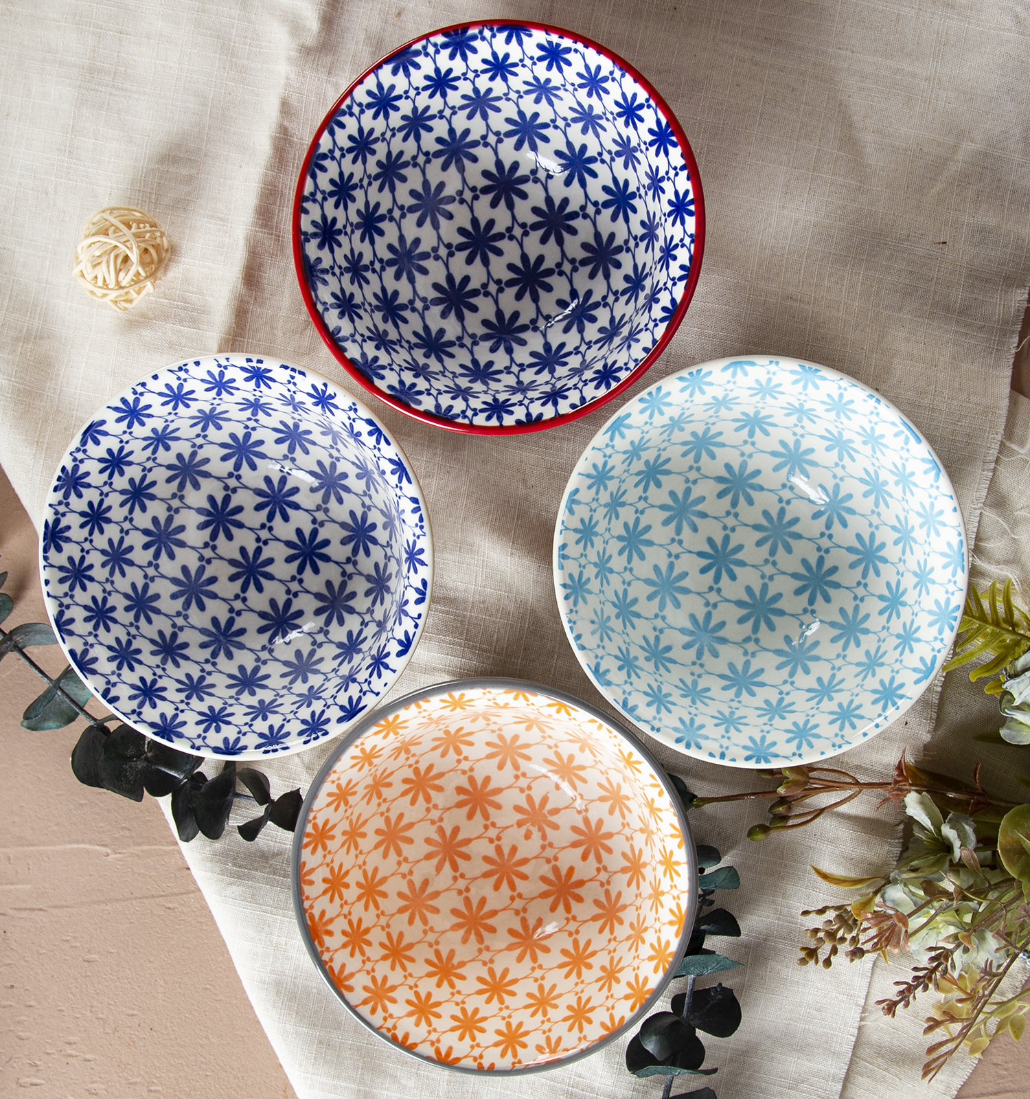 CHANGSHA HAPPY GO Grid Pattern Embossed Stoneware Bowls with Color Glaze and Floral Print | happygodinnerware.com