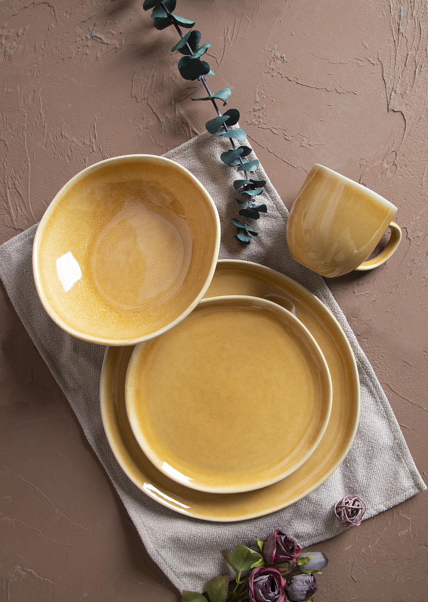 CHANGSHA HAPPY GO Colorful Glaze Ceramic Collection: Harmonious Blend of Earthy Tones |happygodinnerware.com