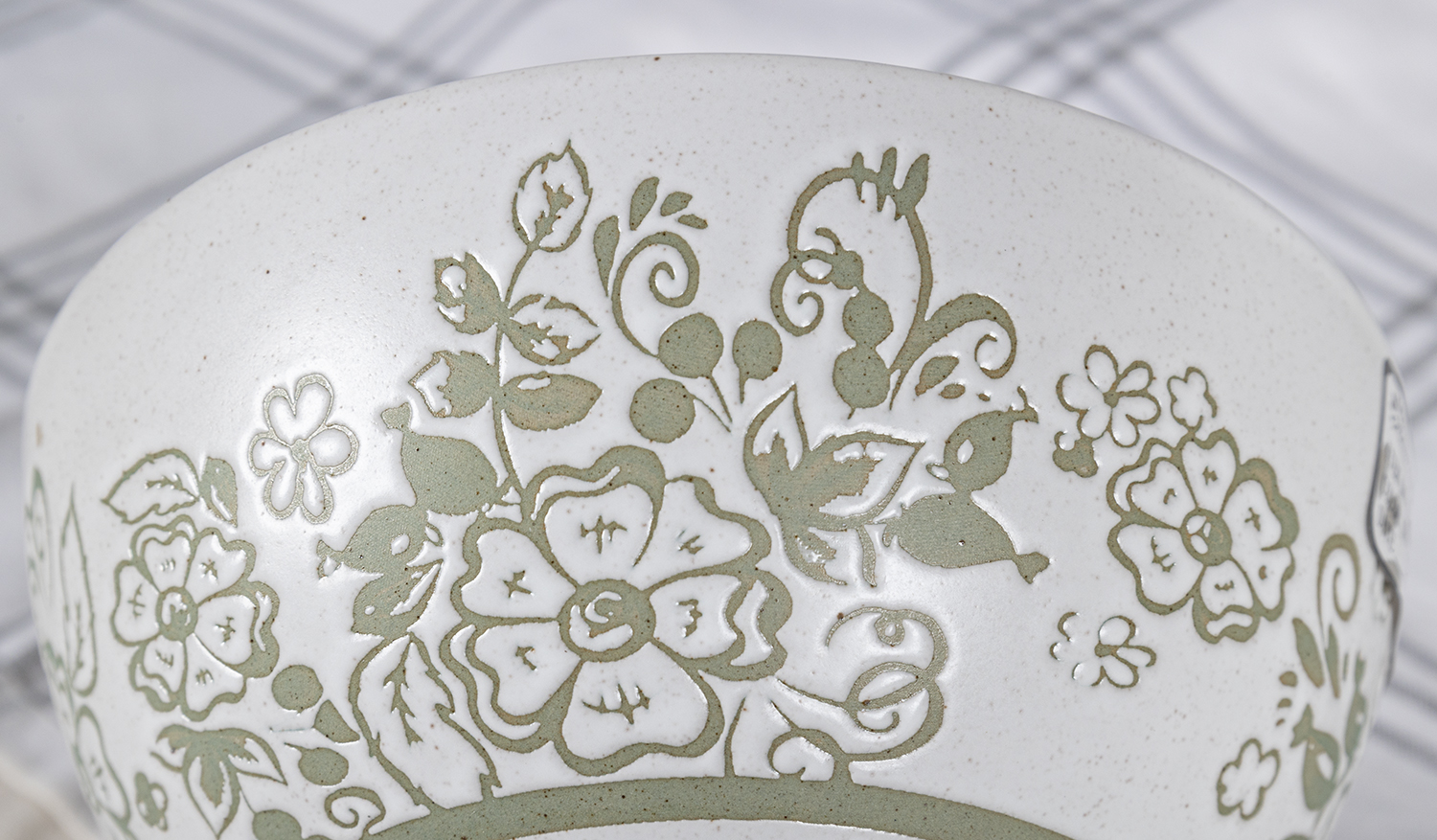 CHANGSHA HAPPY GO Colorful Geometric Patterned Stoneware Rice Bowl Set with Modern Hand-Painted Decal Designs |happygodinnerware.com
