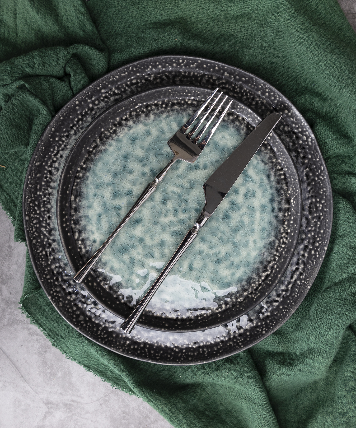 CHANGSHA HAPPY GO  Deep Reactive Glaze Stoneware Set with Seafoam Ripple Effect |Dopamine Series Ceramics  |happygodinnerware.com