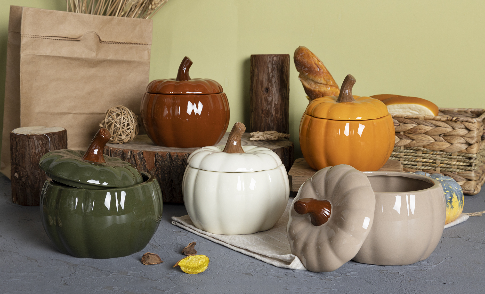 CHANGSHA HAPPY GO Colorful Glazed Embossed Ceramic Pumpkin Jar Collection – Autumn Candy Dish Set in Green, Brown, Orange and Cream |happygodinnerware.com