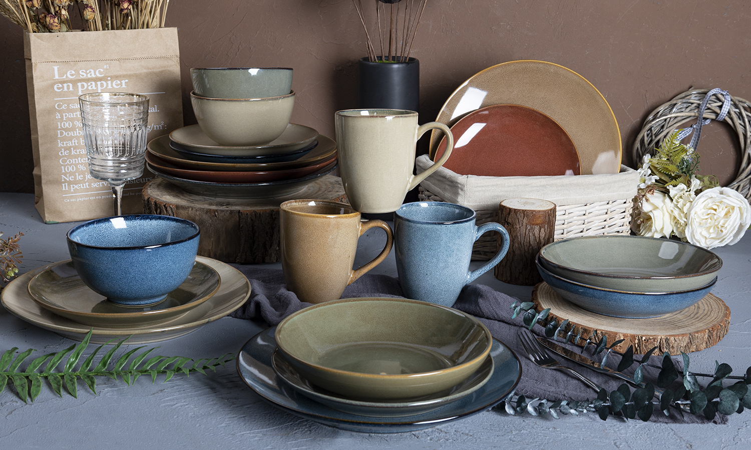 CHANGSHA HAPPY GO Neutral Reactive Glaze Stoneware Tableware Set in Matte Gray and Ivory with Double-Layer Glazing |happygodinnerware.com