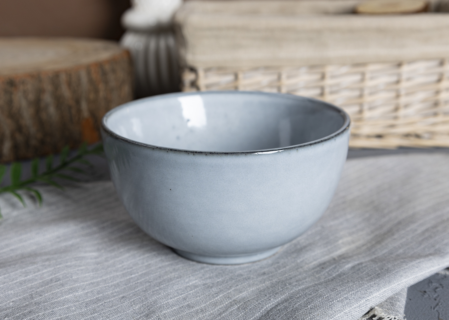 CHANGSHA HAPPY GO Minimalist Reactive Glaze Stoneware Dinnerware Set in Soft Dusty Blue with Satin-Matte Shine |happygodinnerware.com