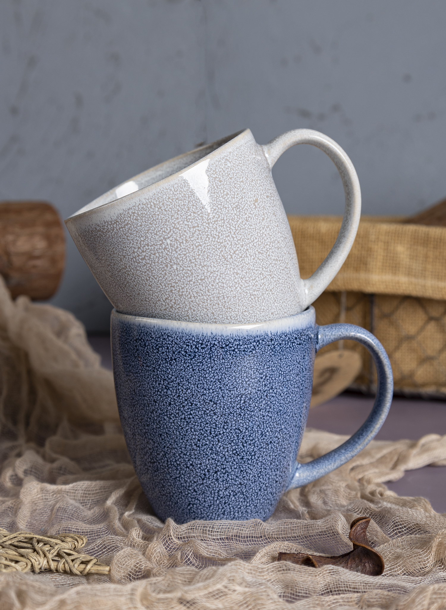 CHANGSHA HAPPY GO  Tri-Color Mixed Reactive Glaze Stoneware Dinner Set for Contemporary Dining  |happygodinnerware.com
