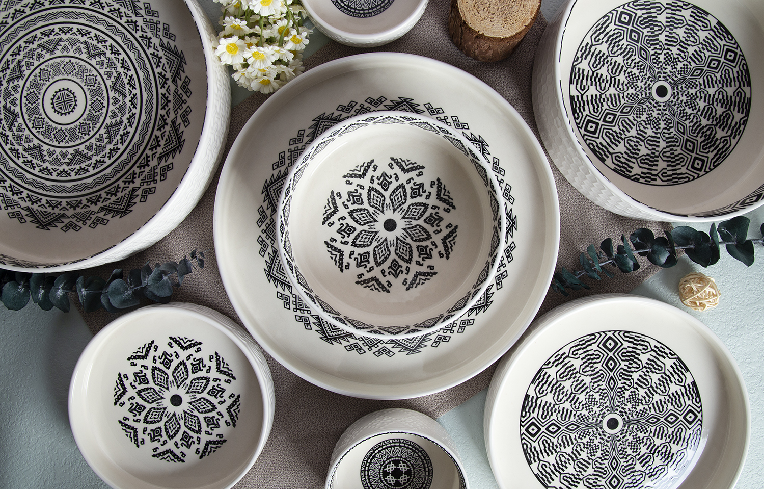 CHANGSHA HAPPY GO Embossed Ceramic Bowls in Stoneware | happygodinnerware.com