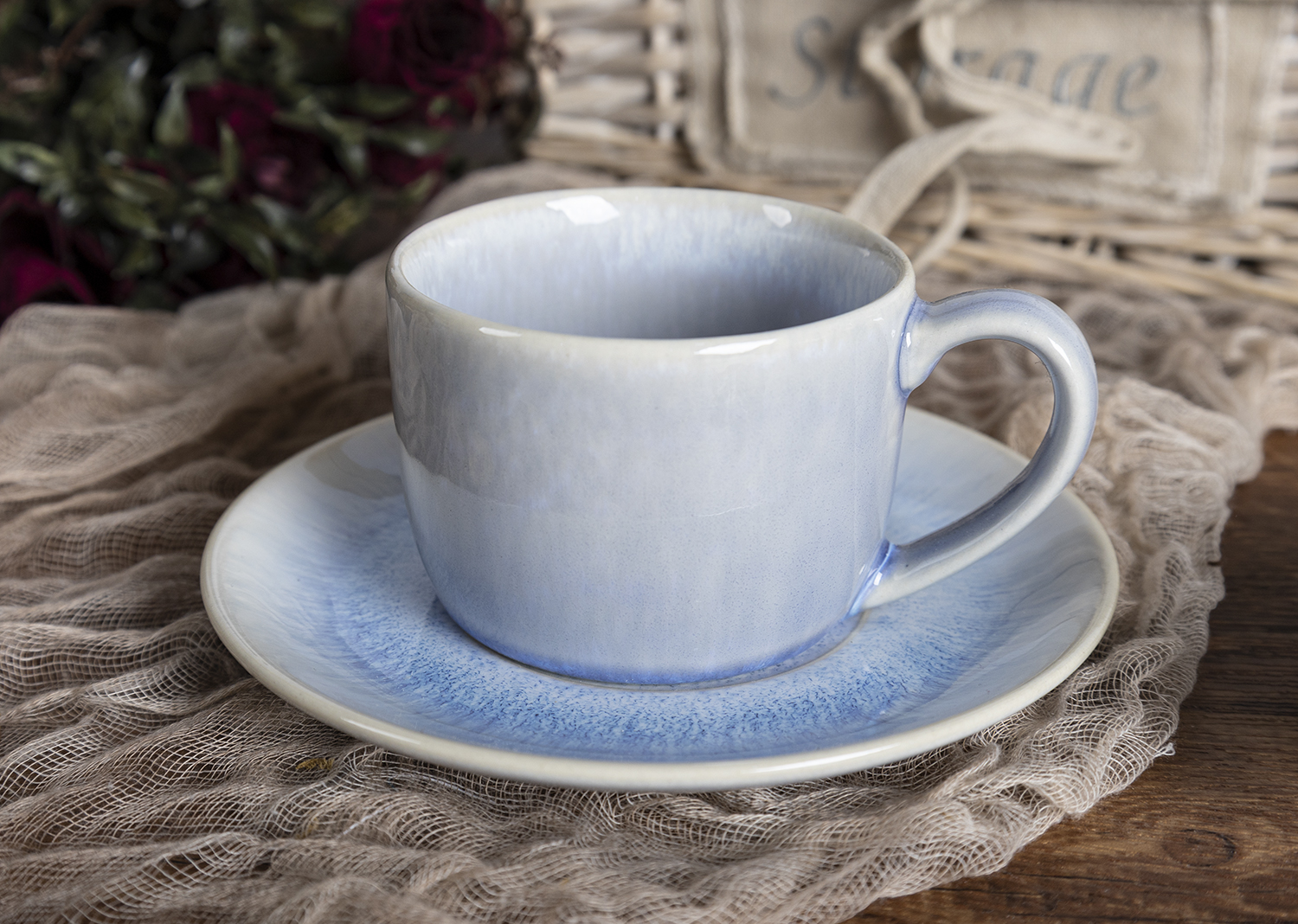 CHANGSHA HAPPY GO  Serenity Blue Reactive Glaze Stoneware Set with Gentle Color Flow and Natural Texture |Dopamine Series Ceramics  |happygodinnerware.com