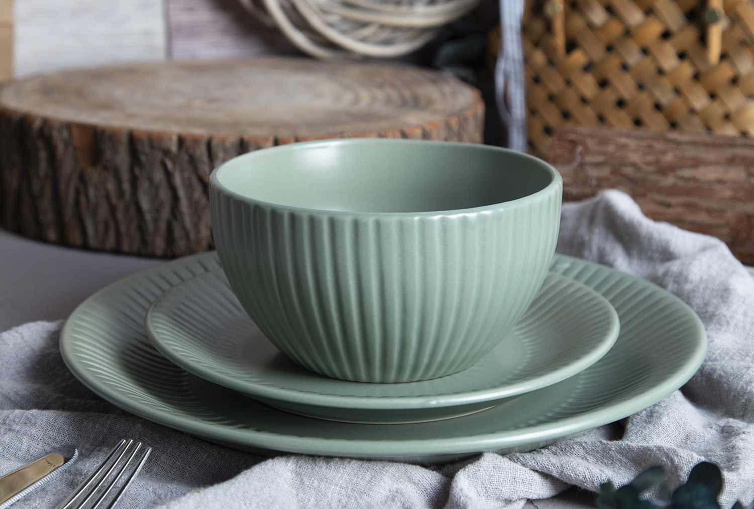 CHANGSHA HAPPY GO Color Glaze Ceramic Tableware with Unique Color Combinations |Dopamine Series Ceramics|happygodinnerware.com