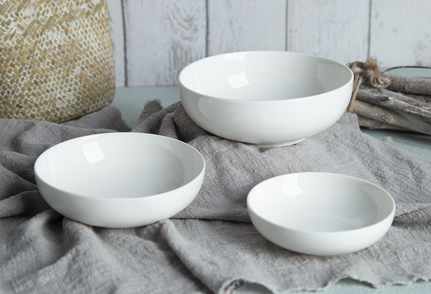CHANGSHA HAPPY GO Moonlight Shape Full Set White Bone China Dinnerware |happygodinnerware.com