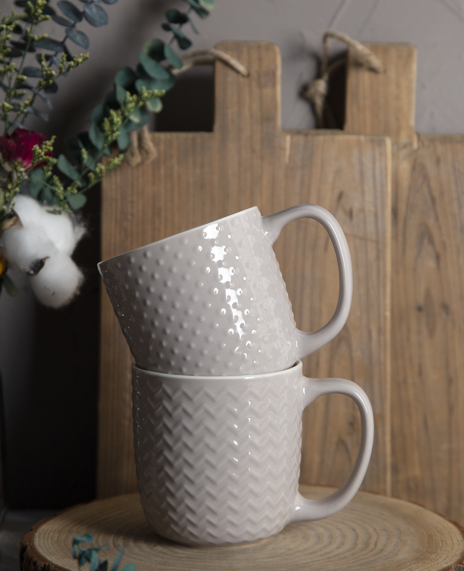 CHANGSHA HAPPY GO Warm Grey Embossed Bone China Mugs – Glossy Color Glaze with Relief Texture Patterns |happygodinnerware.com          询问 ChatGPT