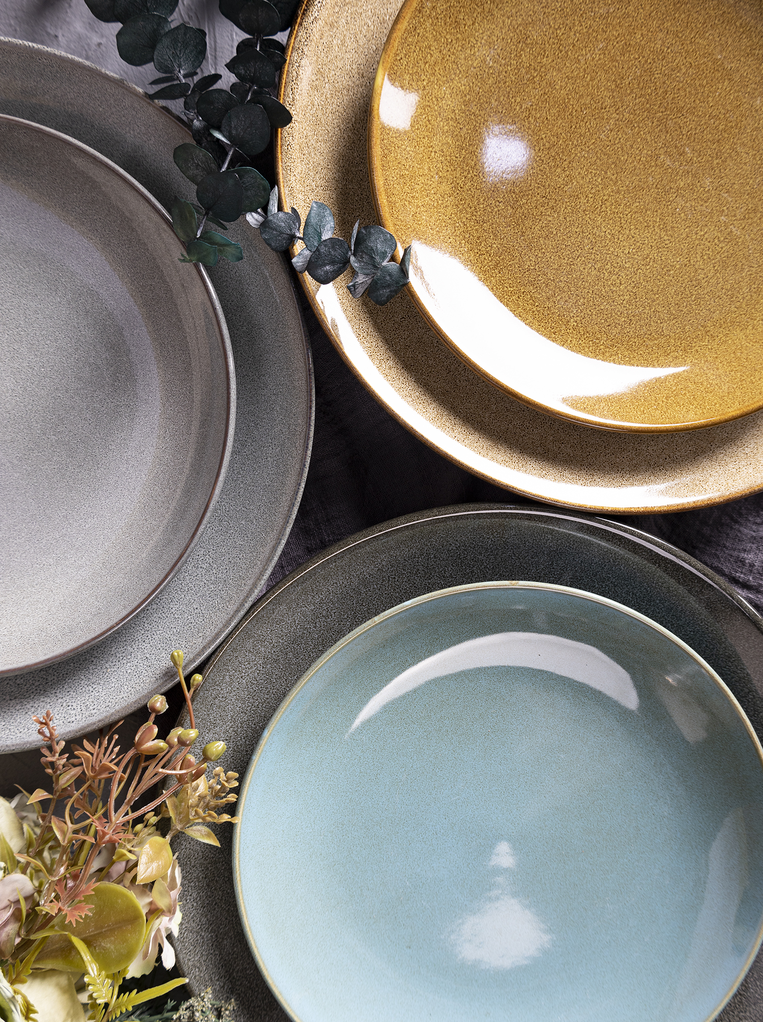 CHANGSHA HAPPY GO Reactive Glaze Stoneware Dining Set in Sky Teal and Dune Beige with Nature-Inspired Tonal Contrast |happygodinnerware.com