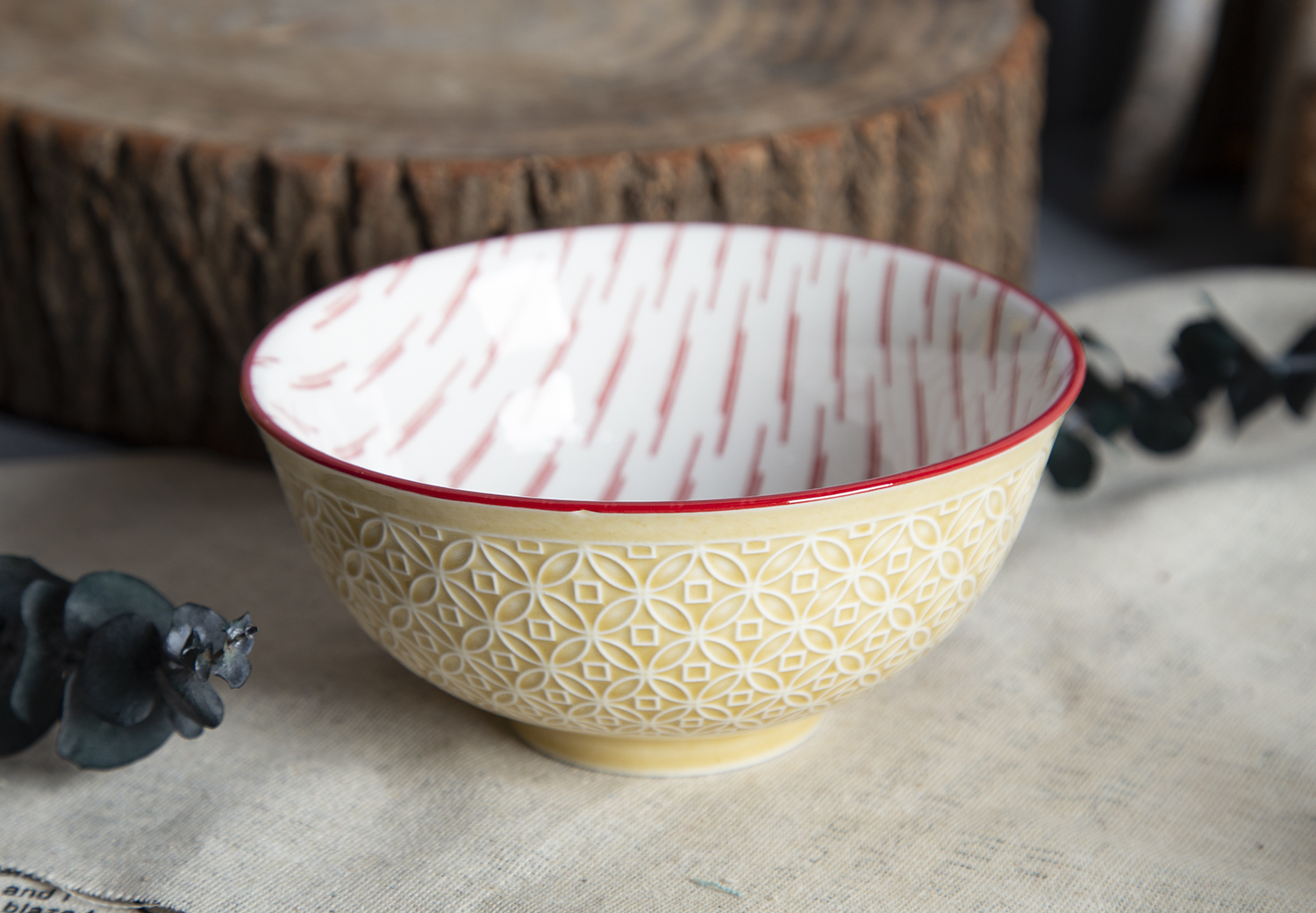 CHANGSHA HAPPY GO Coin Pattern Embossed Stoneware Bowls with Floral Print | happygodinnerware.com