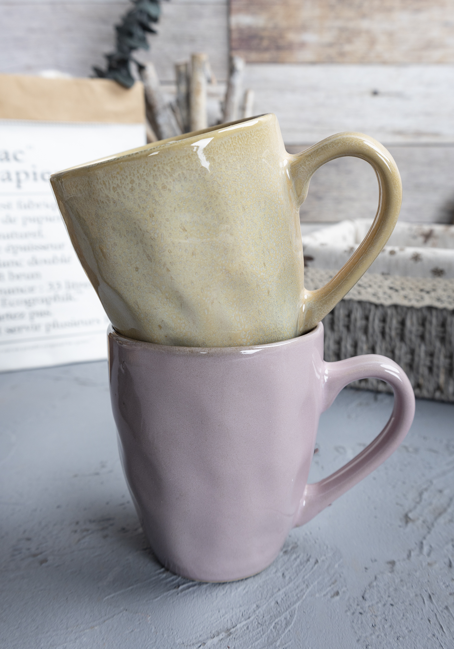 CHANGSHA HAPPY GO  Handcrafted Stoneware Dinnerware Set with Embossed Reactive Glaze in Natural Pastel Tones|happygodinnerware.com