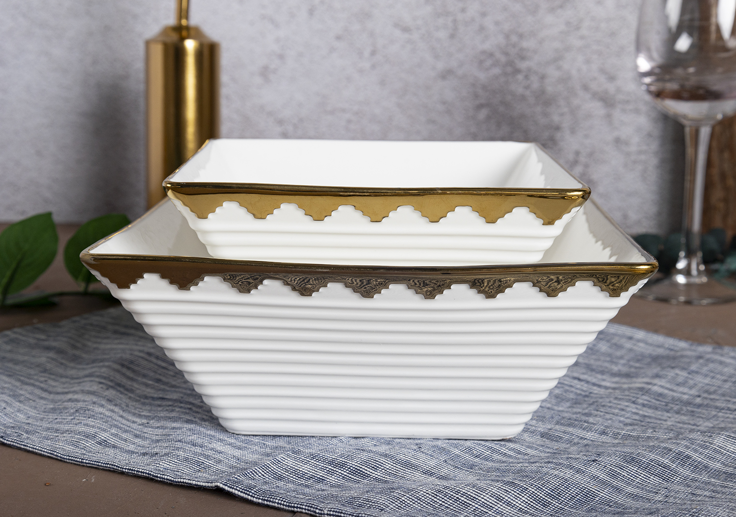 CHANGSHA HAPPY GO Geometric Square Bone China Dinner Plate Set with Electroplated Gold Zigzag Rim for Luxe Table Setting |happygodinnerware.com