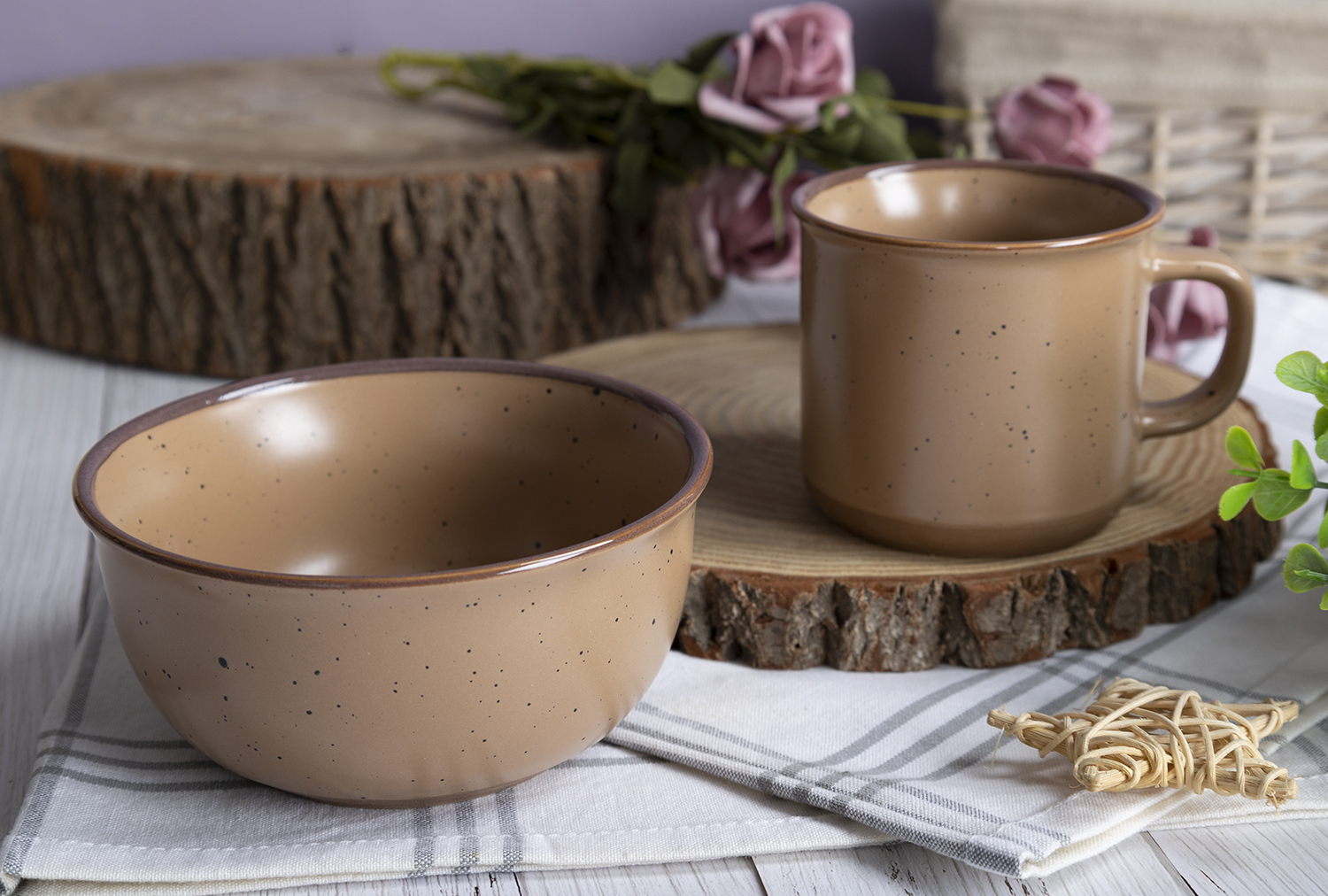 ​CHANGSHA HAPPY GO  Pastel Reactive Glaze Stoneware Mug and Bowl Collection for Nordic-Inspired Minimalist Table Setting |happygodinnerware.com