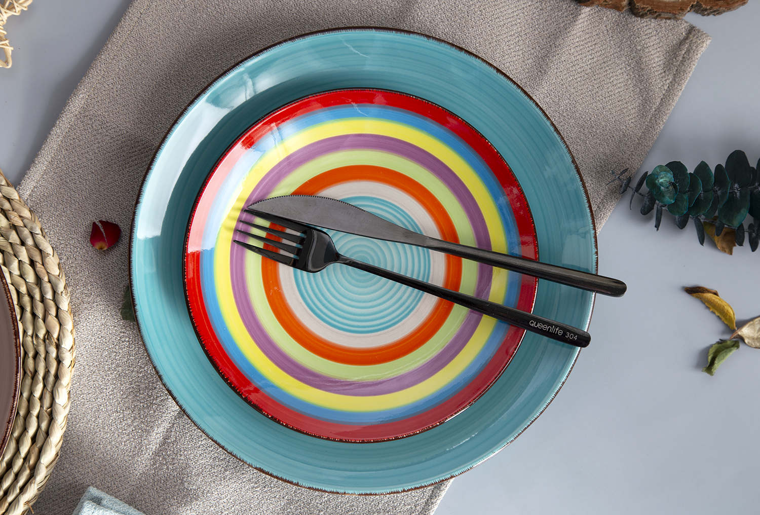CHANGSHA HAPPY GO Hand-painted Stoneware Dinnerware with Bright Rainbow Design |happygodinnerware.com
