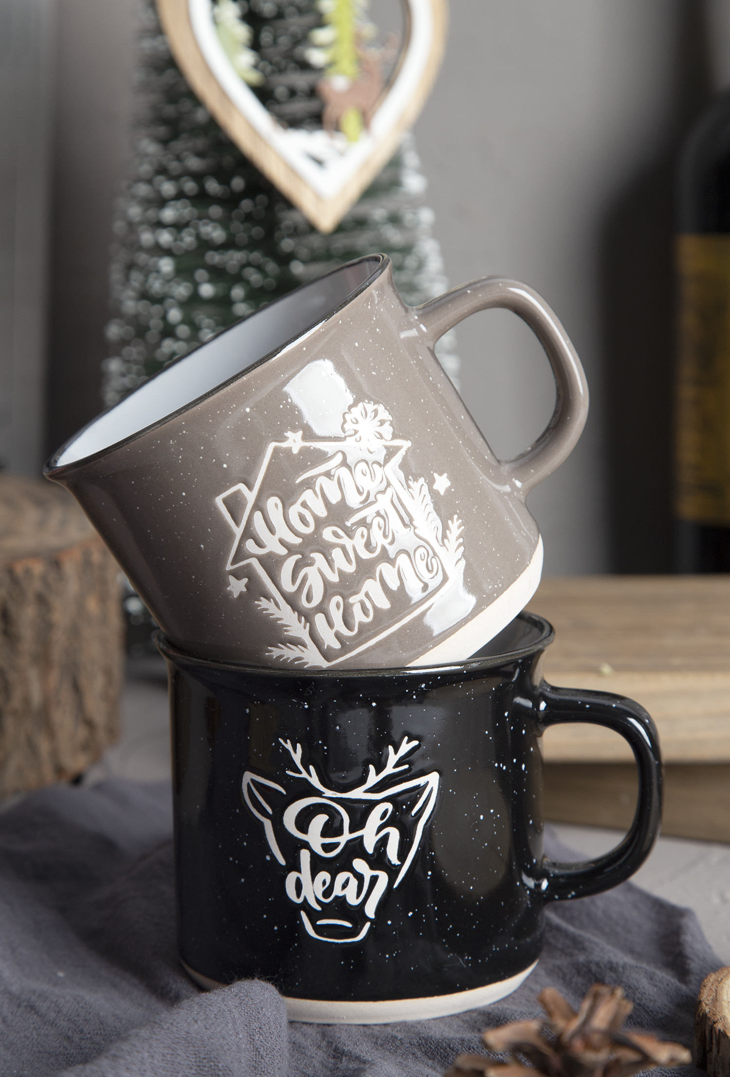 CHANGSHA HAPPY GO Christmas Enamel-Look Stoneware Mugs with Under-Glaze Screen Print | happygodinnerware.com