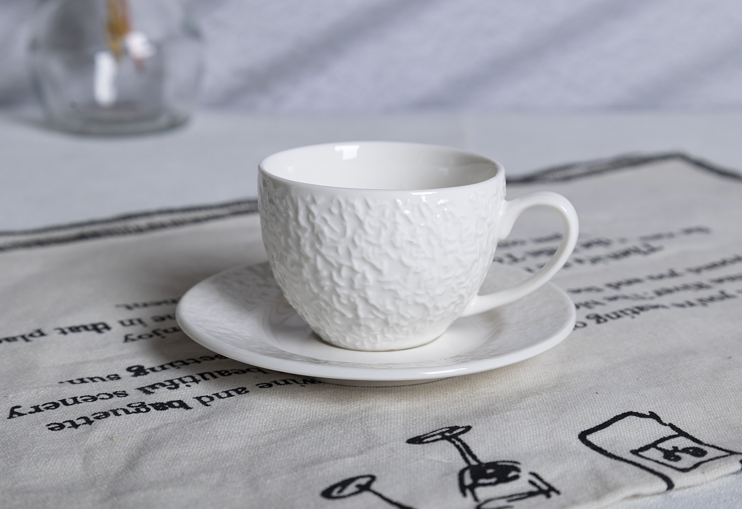 CHANGSHA HAPPY GO Woven Texture Embossed Bone China Dinnerware |happygodinnerware.com