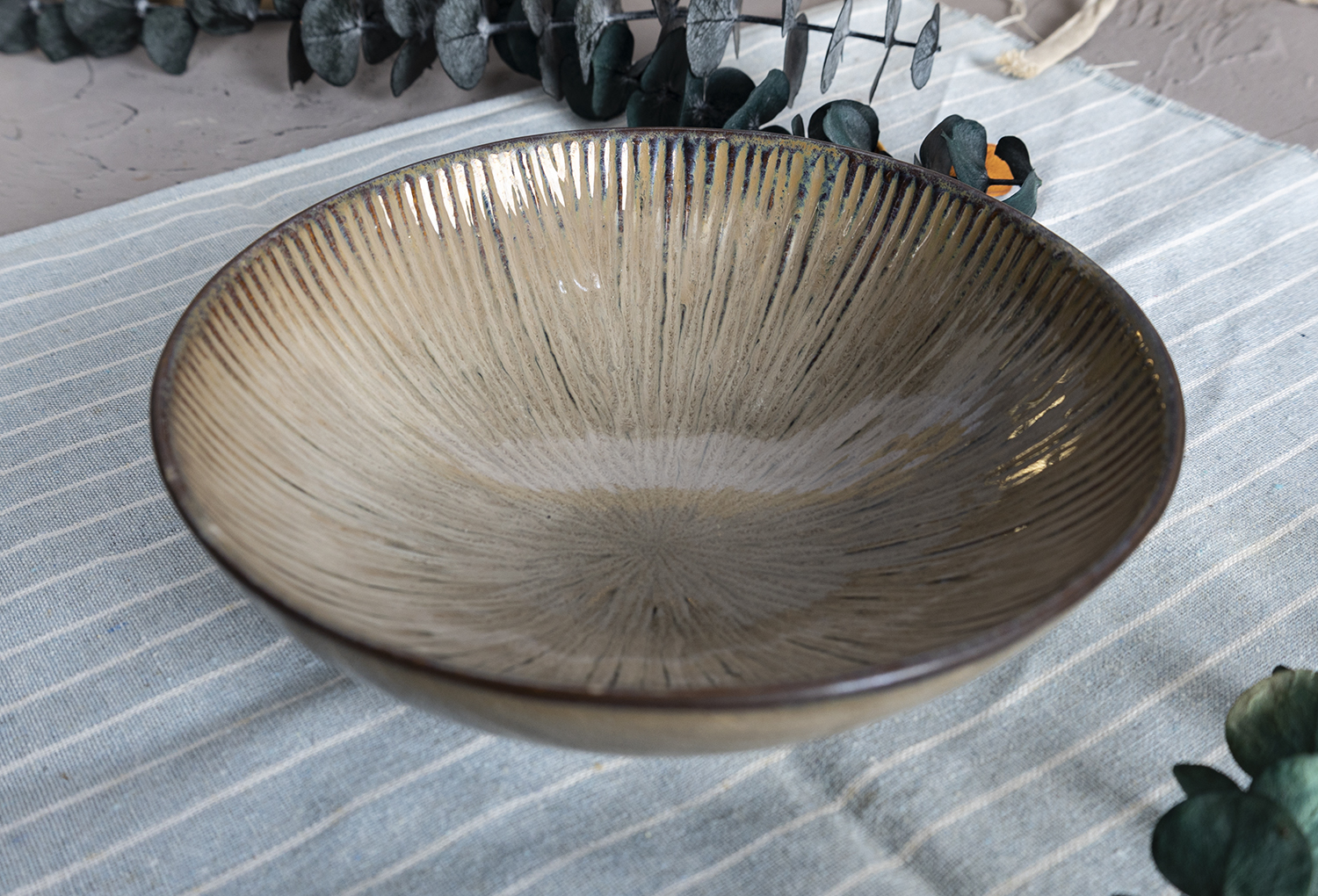 CHANGSHA HAPPY GO Handcrafted Style Fine Embossed Reactive Glaze Stoneware Mug and Tea Set for Elegant Serving  |happygodinnerware.com