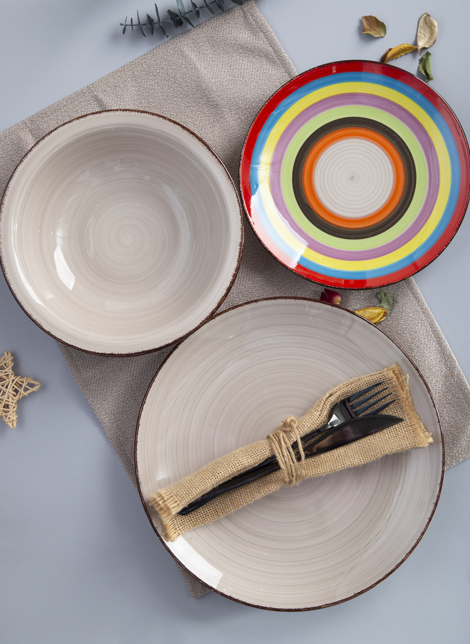 CHANGSHA HAPPY GO Hand-painted Stoneware Dinnerware with Bright Rainbow Design |happygodinnerware.com