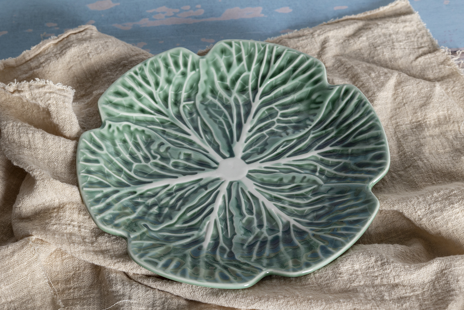 CHANGSHA HAPPY GO Rustic Botanical Leaf Embossed Stoneware Dinnerware Set with Floral and Cabbage Pattern Bowls and Plates |happygodinnerware.com