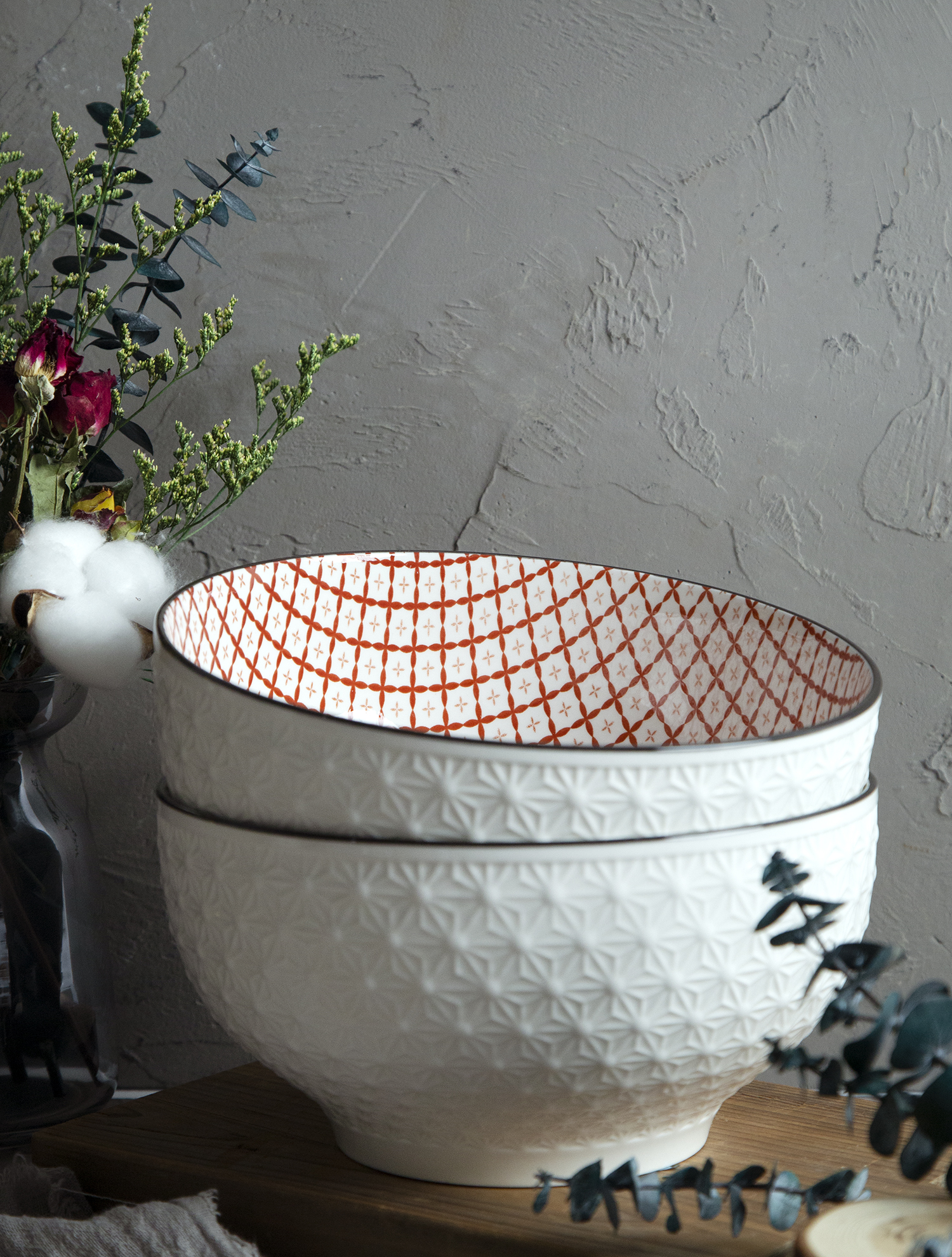 CHANGSHA HAPPY GO White Porcelain Diamond Embossed Bowls with Colorful Interiors | happygodinnerware.com