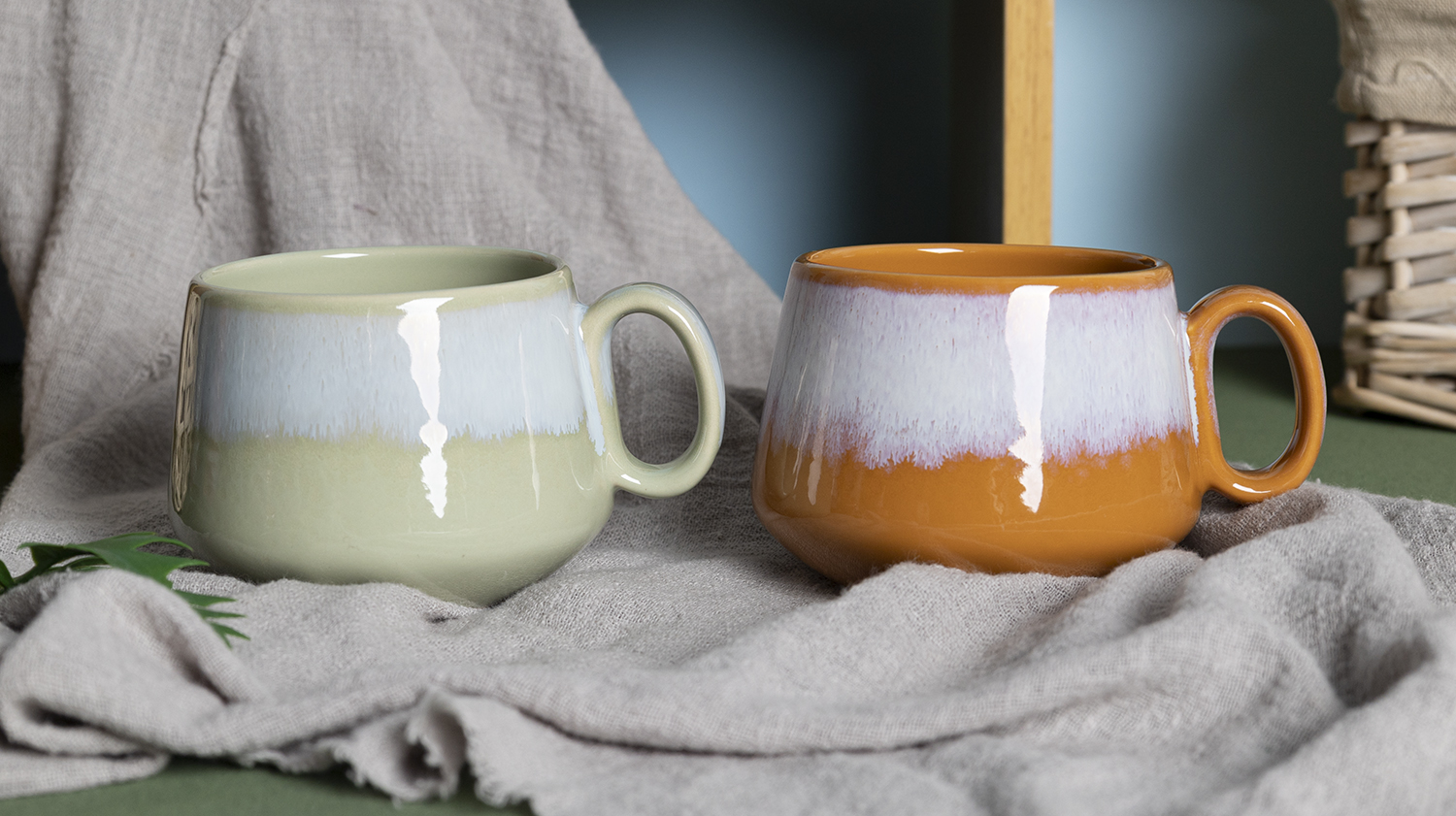 CHANGSHA HAPPY GO  Two-Tone Patchwork Reactive Glaze Stoneware Dinner Set with Textured Glaze Effect |Dopamine Series Ceramics  |happygodinnerware.com
