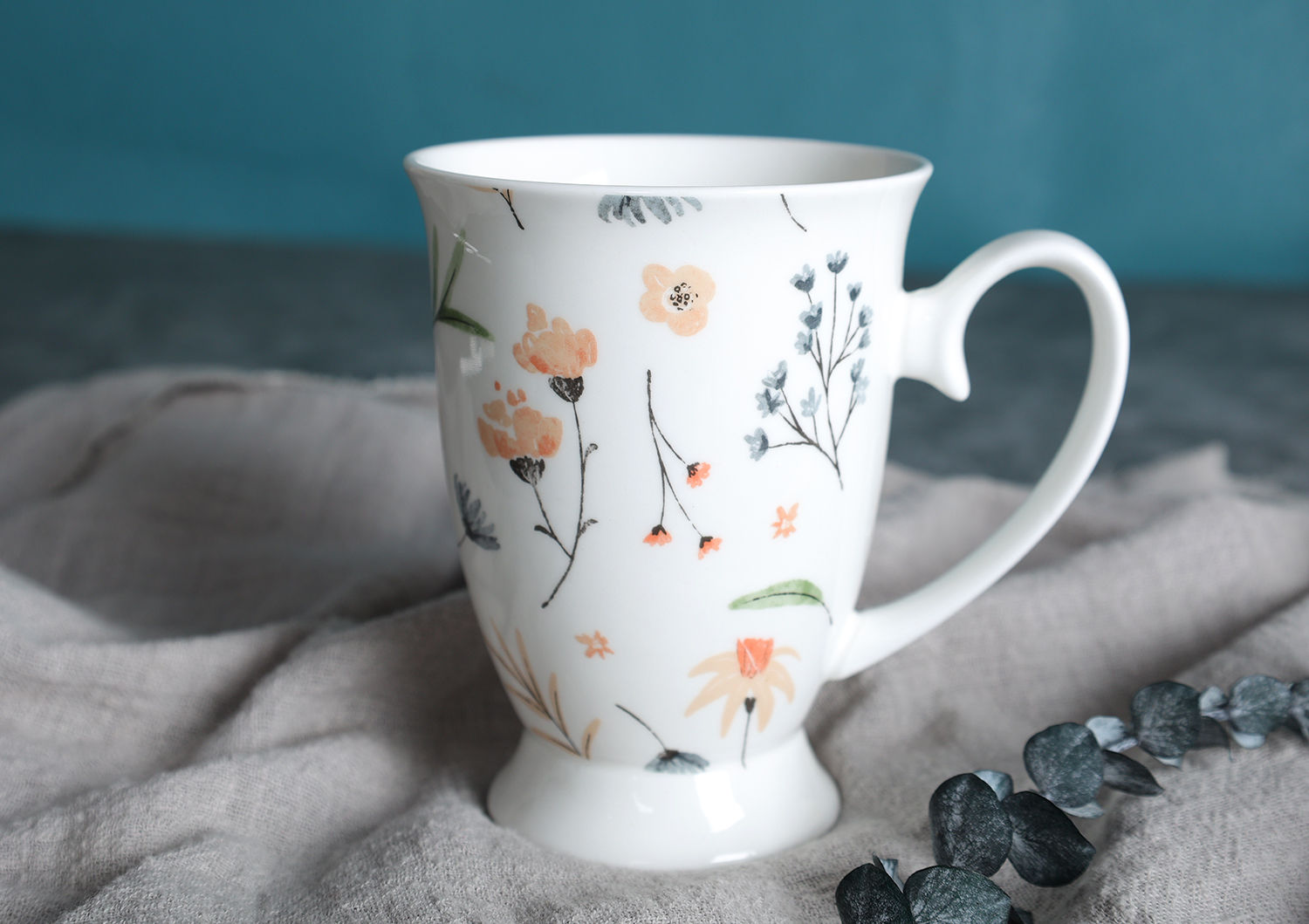 CHANGSHA HAPPY GO Floral Decal Bone China Dinnerware Set – Delicate Bloom Series |happygodinnerware.com
