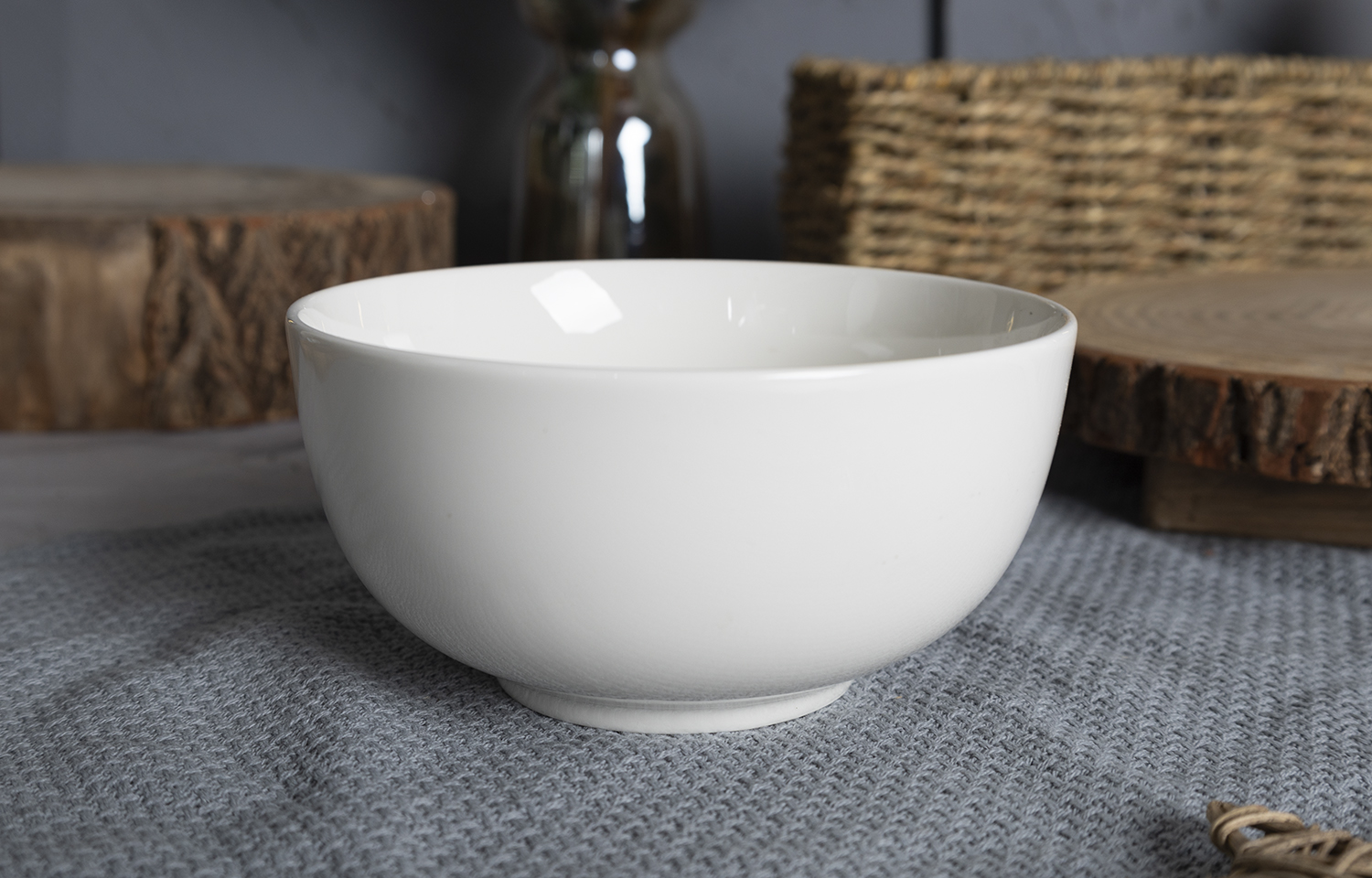 CHANGSHA HAPPY GO Elegant Moonlight Series White Bone China Tea and Dinnerware Set with Soft Gloss for Luxury Home and Restaurant Use |happygodinnerware.com