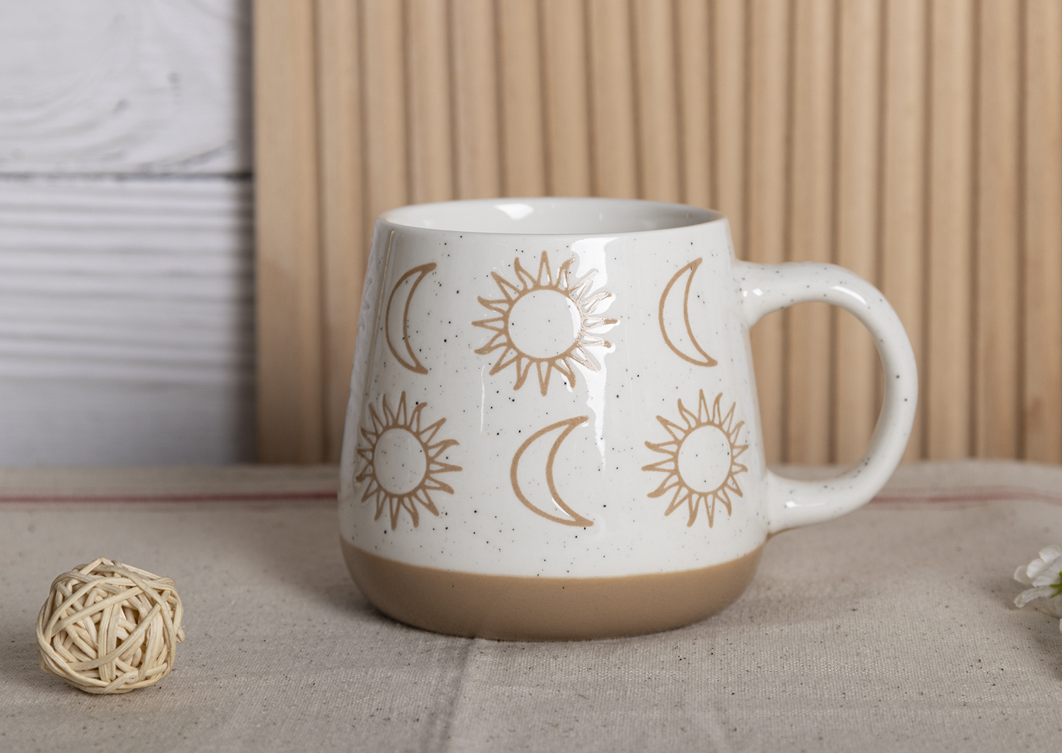 CHANGSHA HAPPY GO  Celestial Bone China Mug Set Featuring Sun, Moon, and Star Patterns in Elegant Dual-Tone Finish |happygodinnerware.com