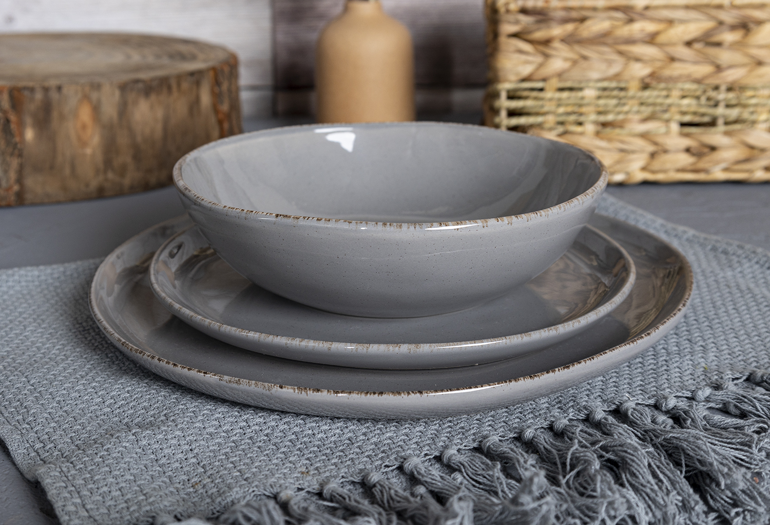 CHANGSHA HAPPY GO  Minimalist Reactive Glaze Stoneware Dinner Set in Soft Gray with Subtle Satin Shine  |happygodinnerware.com