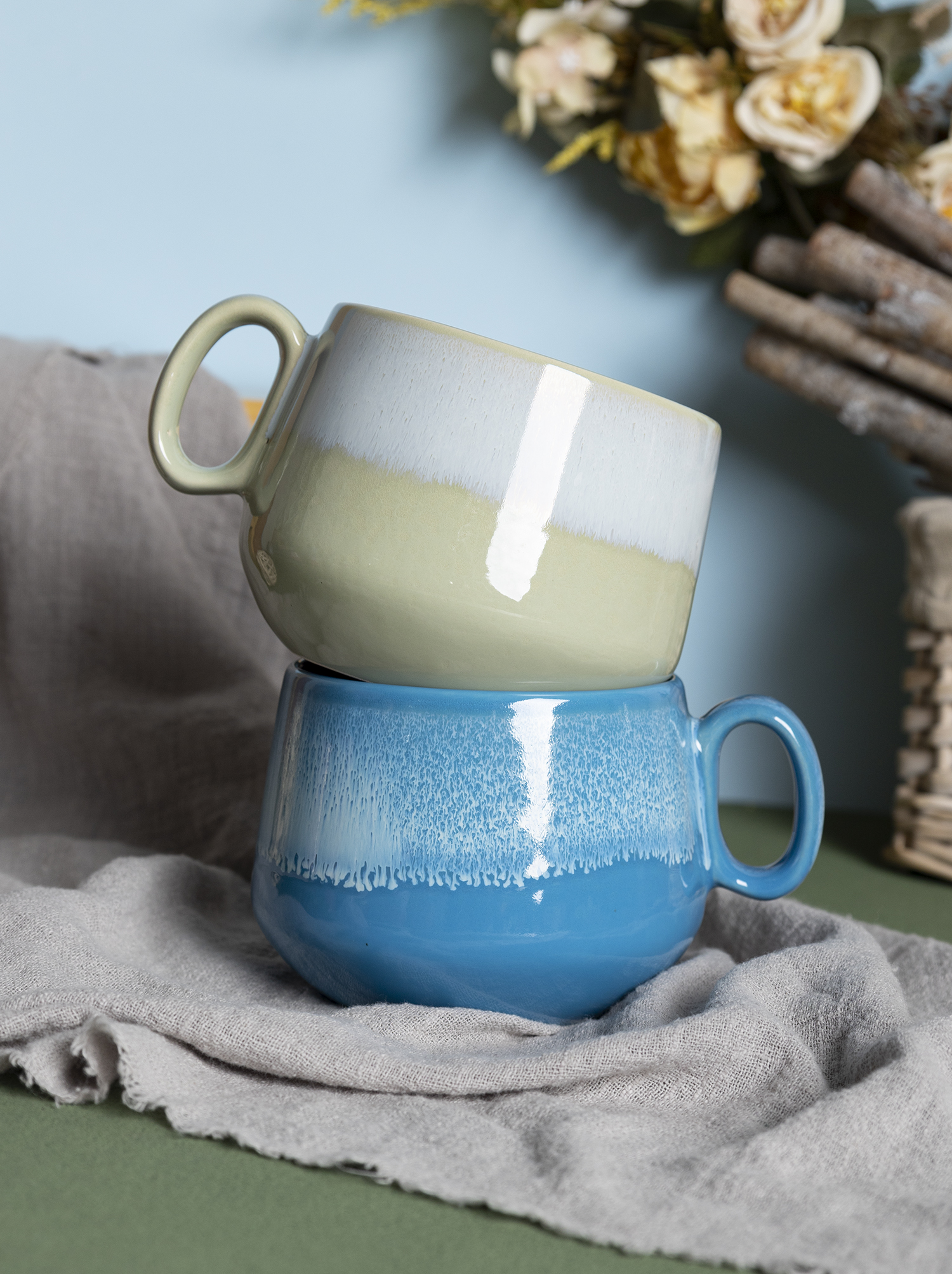 CHANGSHA HAPPY GO  Two-Tone Patchwork Reactive Glaze Stoneware Dinner Set with Textured Glaze Effect |Dopamine Series Ceramics  |happygodinnerware.com