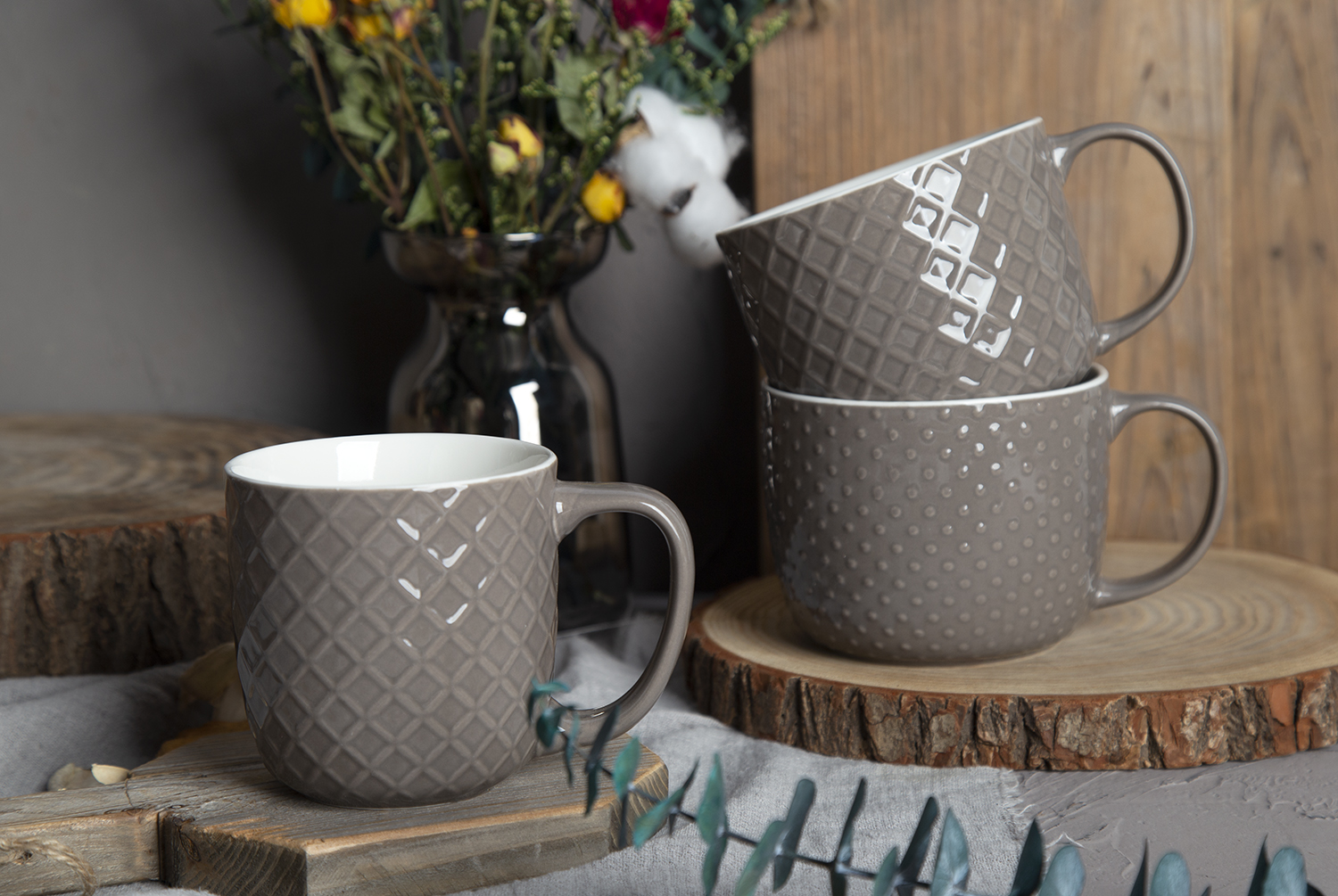 CHANGSHA HAPPY GO Color Glazed Embossed Bone China Mug Collection – Elegant Texture in Modern Palette |happygodinnerware.com