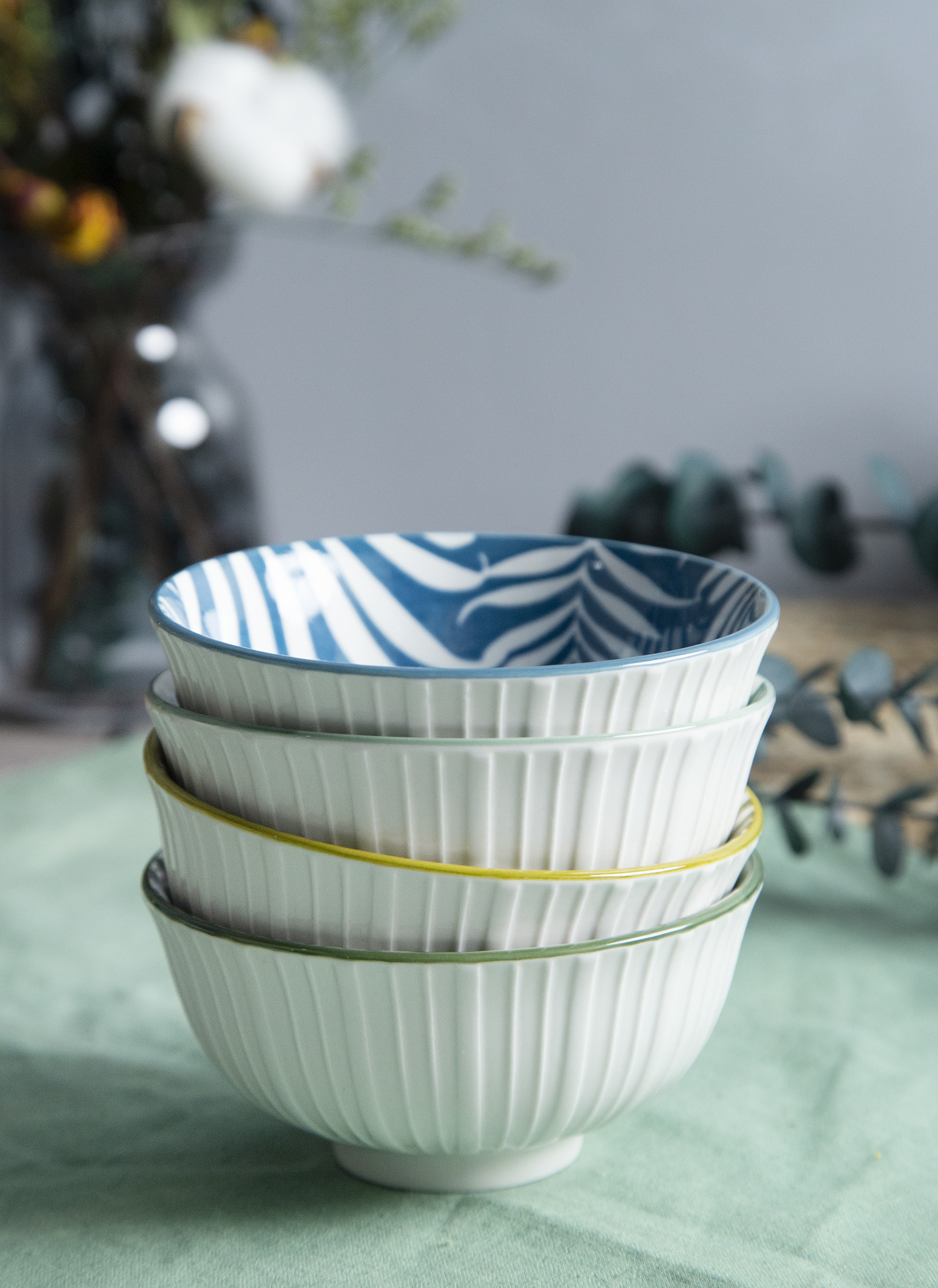 CHANGSHA HAPPY GO White Porcelain Vertical Stripes Embossed Bowls with Leaf Pattern Interiors | happygodinnerware.com