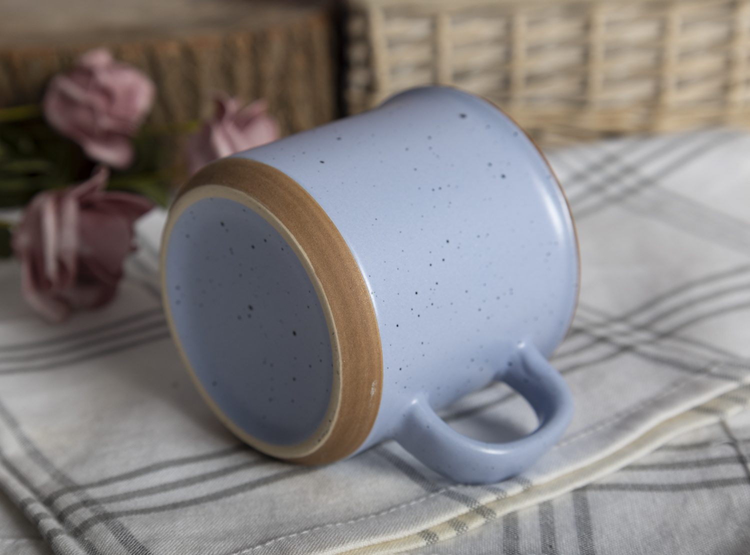 ​CHANGSHA HAPPY GO  Pastel Reactive Glaze Stoneware Mug and Bowl Collection for Nordic-Inspired Minimalist Table Setting |happygodinnerware.com